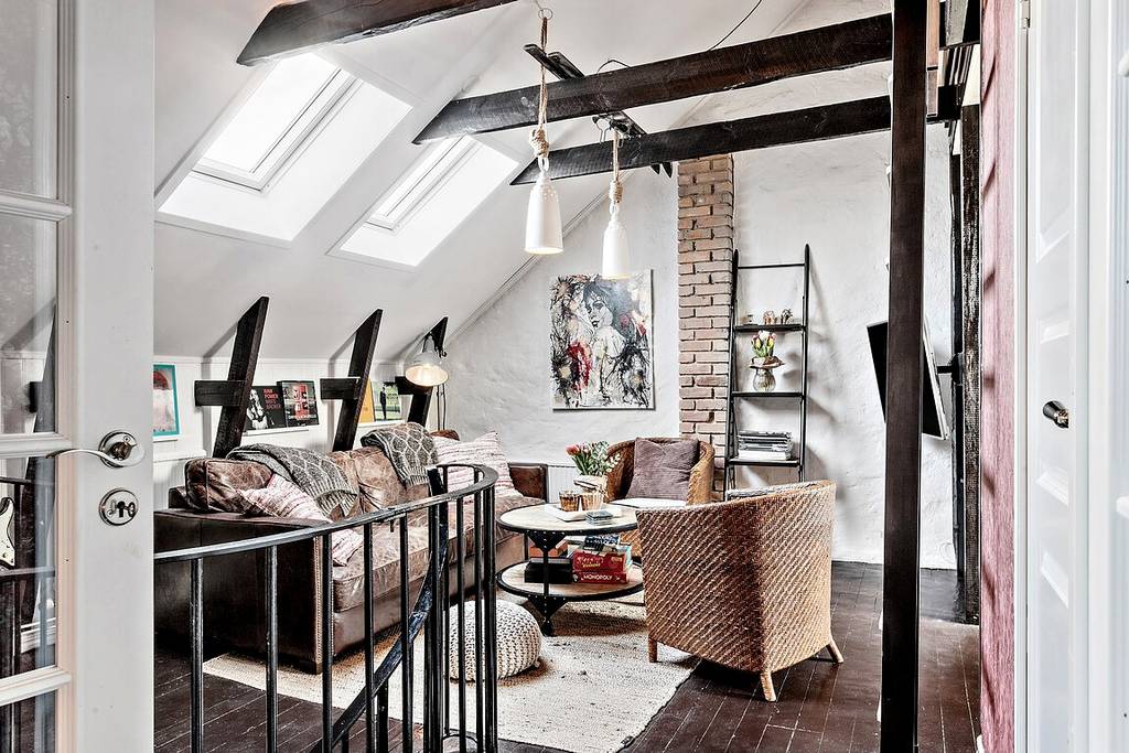 salon avec escalier colimaçon appartement en triplex décoration scandinave et industrielle salon avec escalier colimaçon appartement en triplex décoration scandinave et industrielle