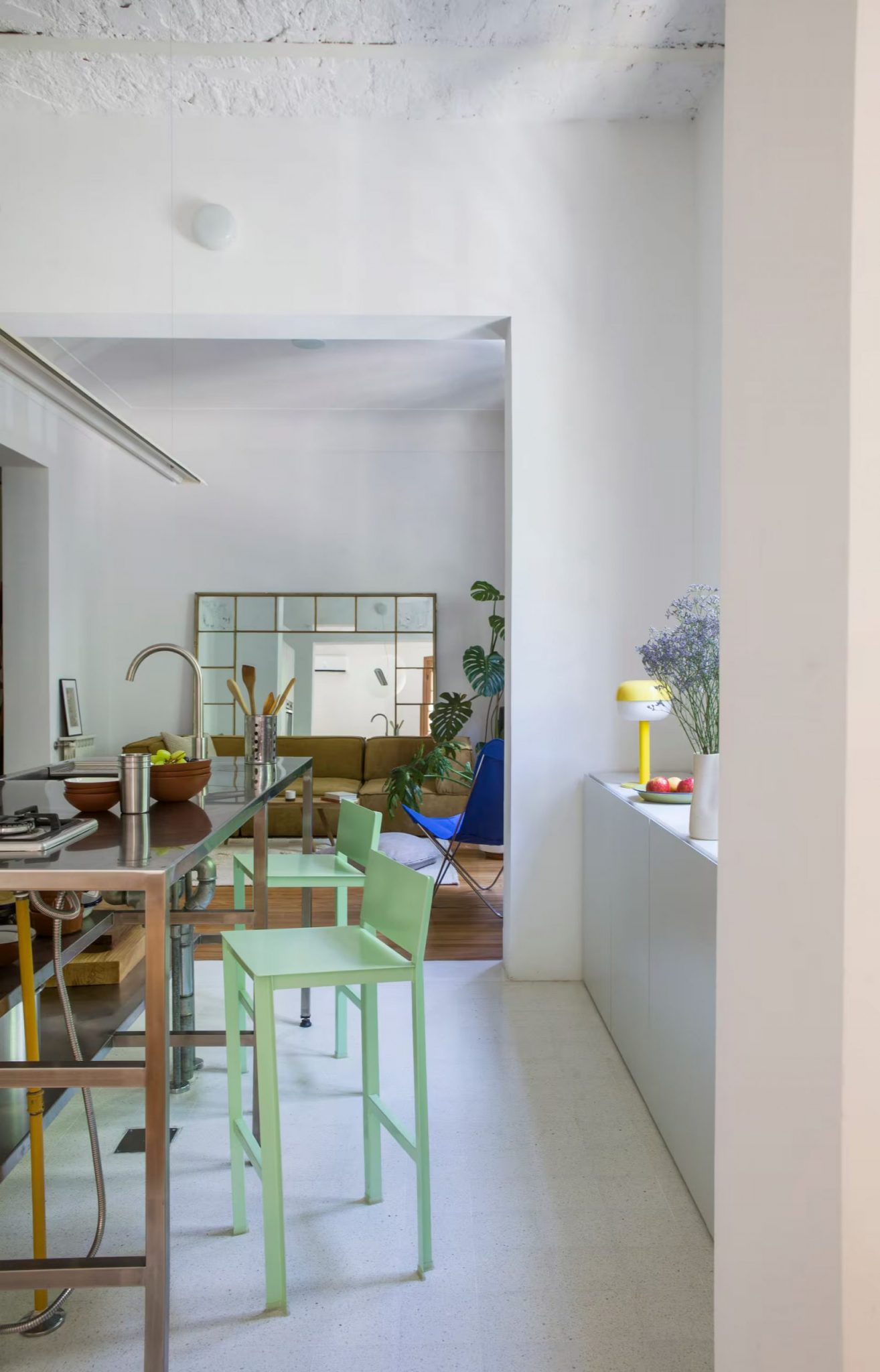 cuisine et salon décoration contemporaine appartement ancien rénové