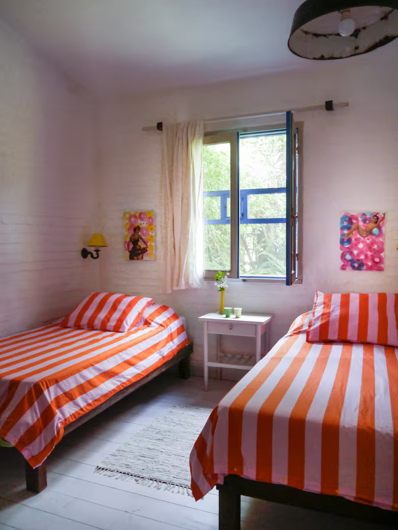 chambre a deux lits décoration rustique et vintage chambre a deux lits décoration rustique et vintage