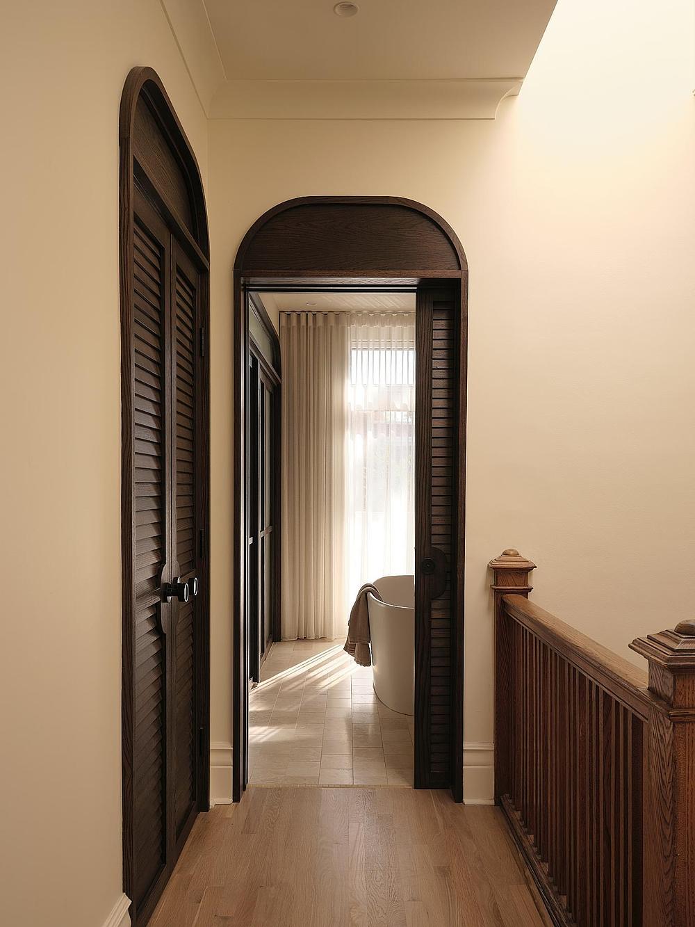 couloir avec placard maison Montréal couloir avec placard maison Montréal
