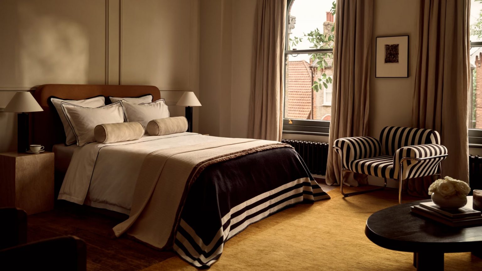 couleurs de chambre 2026 chambre cappuccino H&M style suite d'hôtel chic