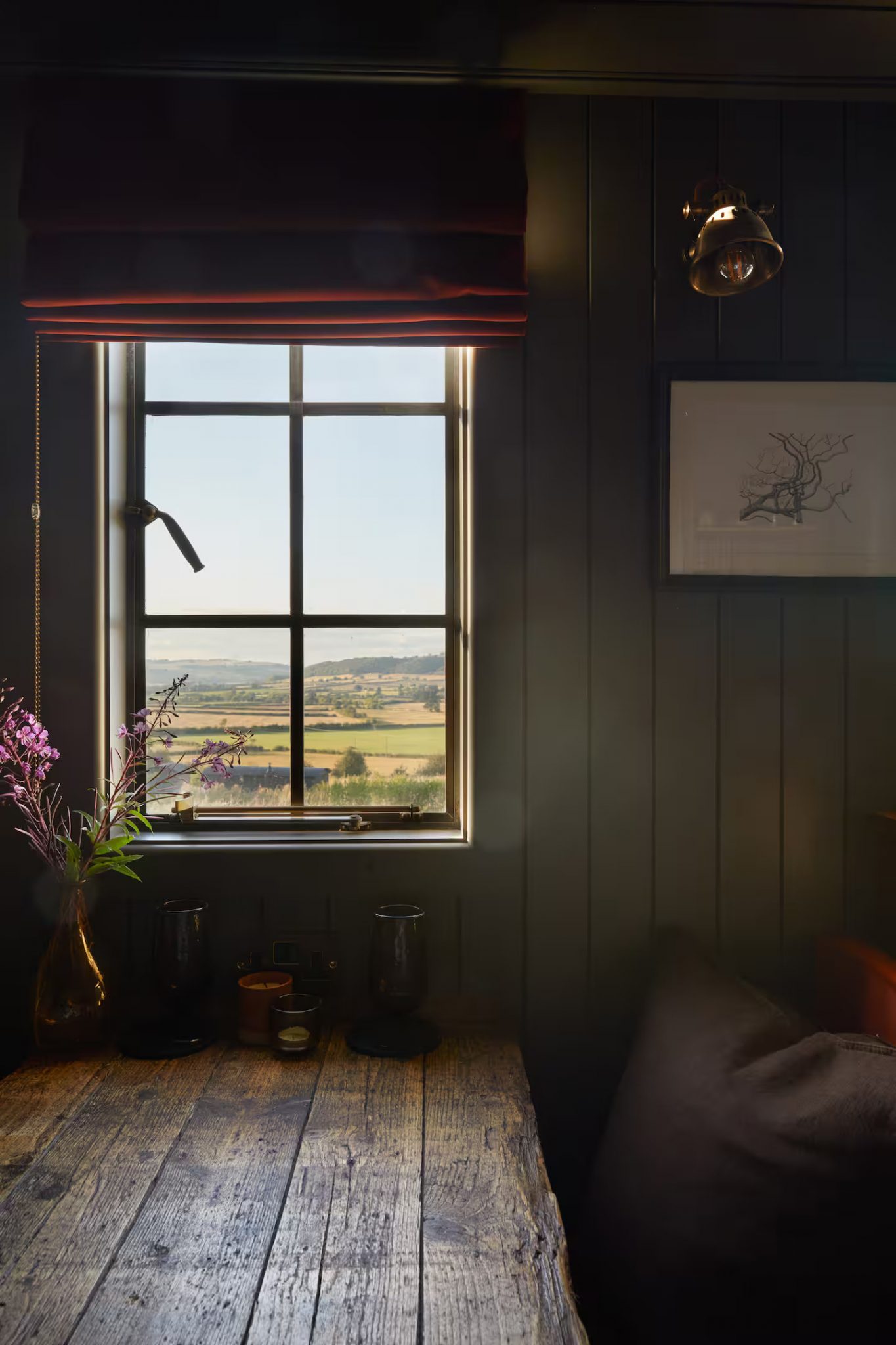 intérieur tiny house roulotte style cabane de berger