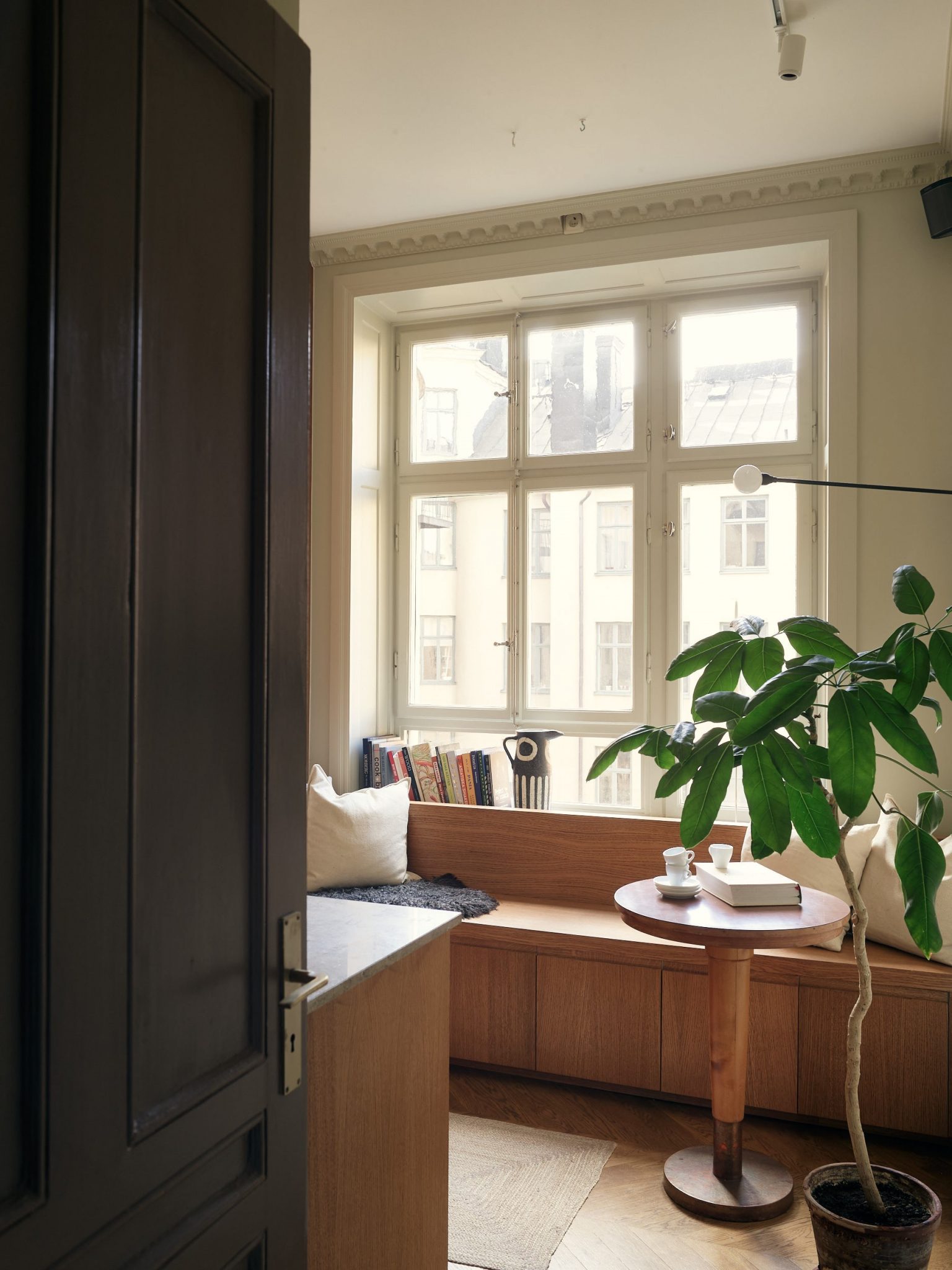 cuisine appartement ancien décoration contemporaine avec coin repas