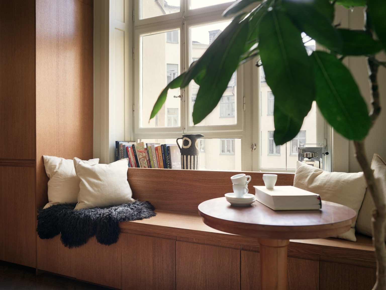 cuisine appartement ancien décoration contemporaine avec coin repas