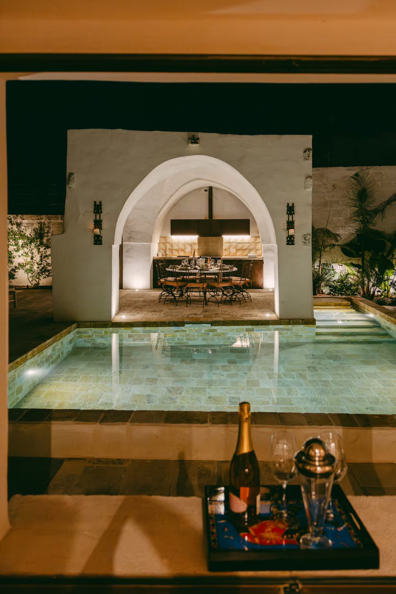 terrasse avec piscine en pierre masseria du 18e siècle rénovée Masseria Gemini Pouilles