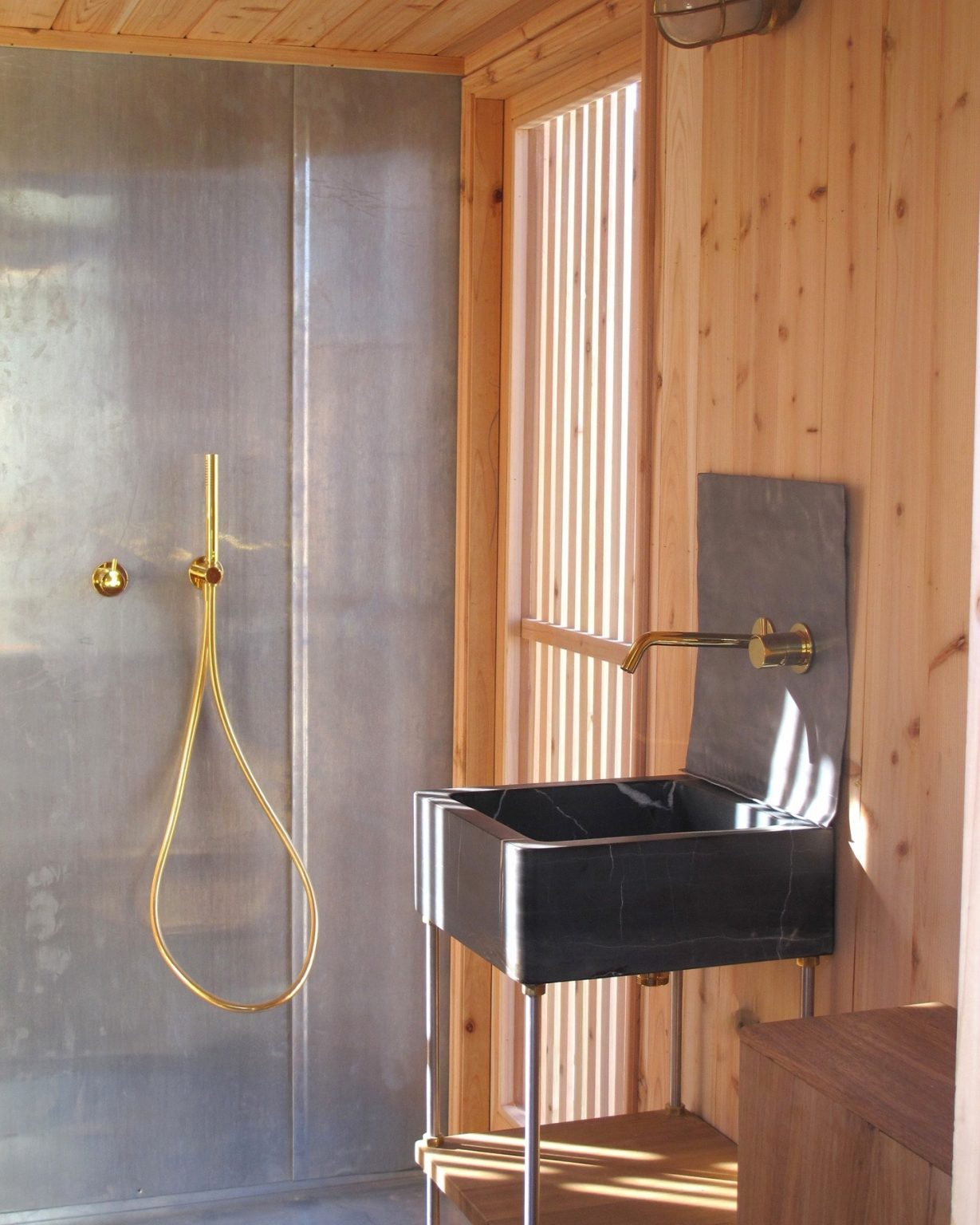 salle de bain mini maison mobile Rata