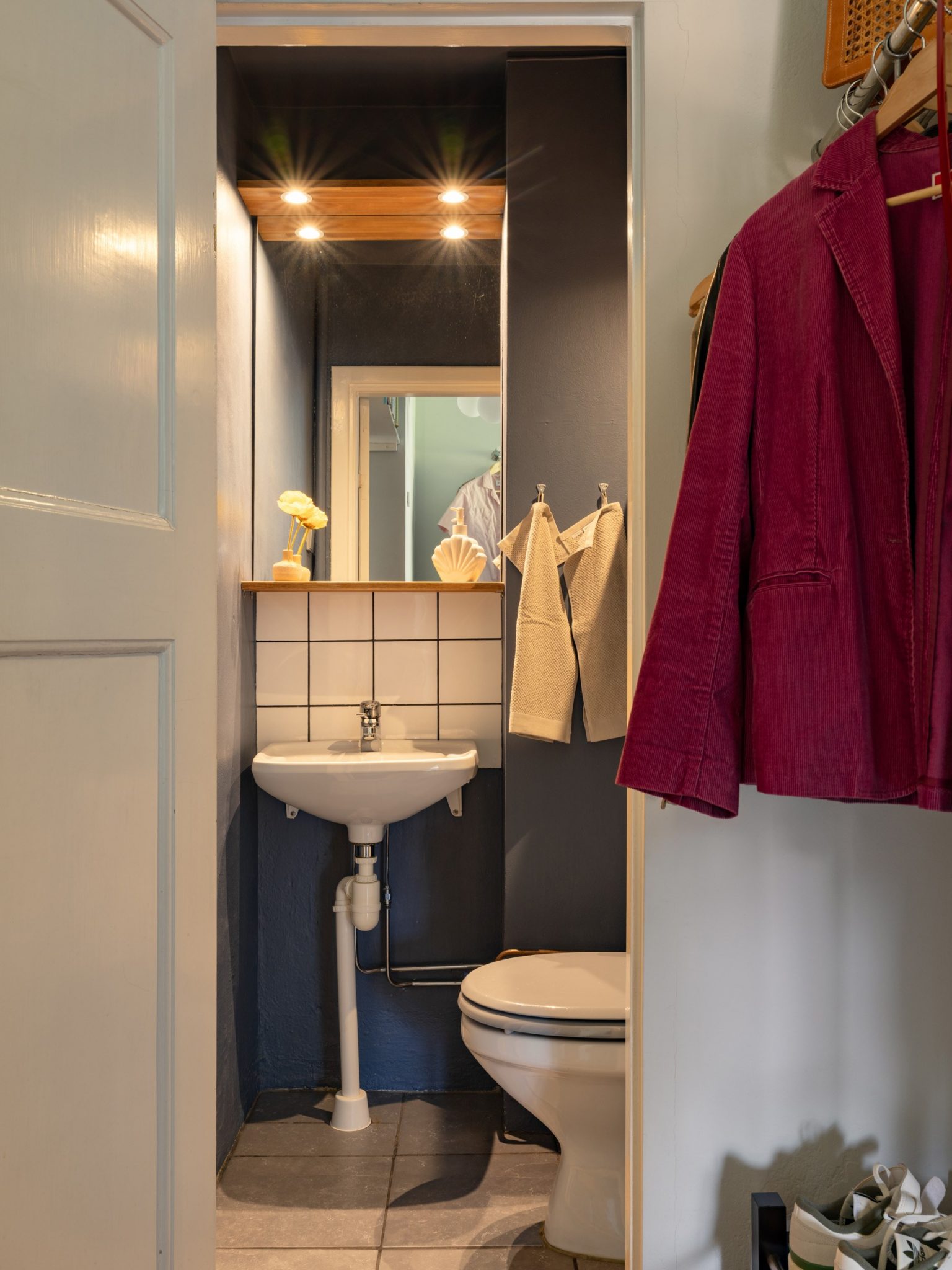 entrée et toilettes studio 29m2 décoration vintage