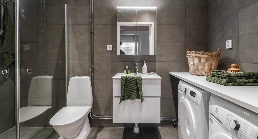 salle de bain grise avec espace buanderie salle de bain grise avec espace buanderie