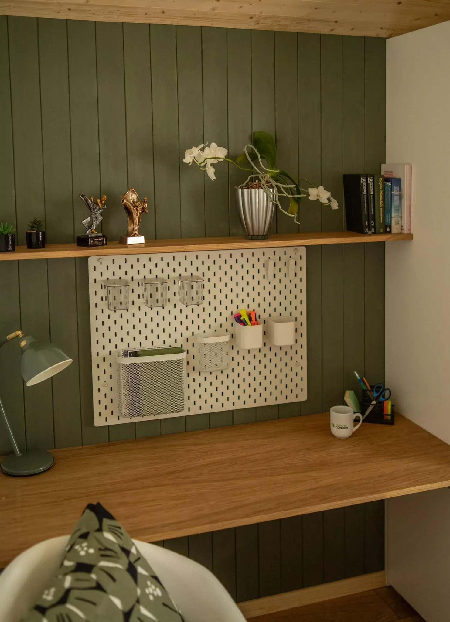 espace bureau petite maison 41m2 livrable en Europe Evergreen par Vagabond Haven