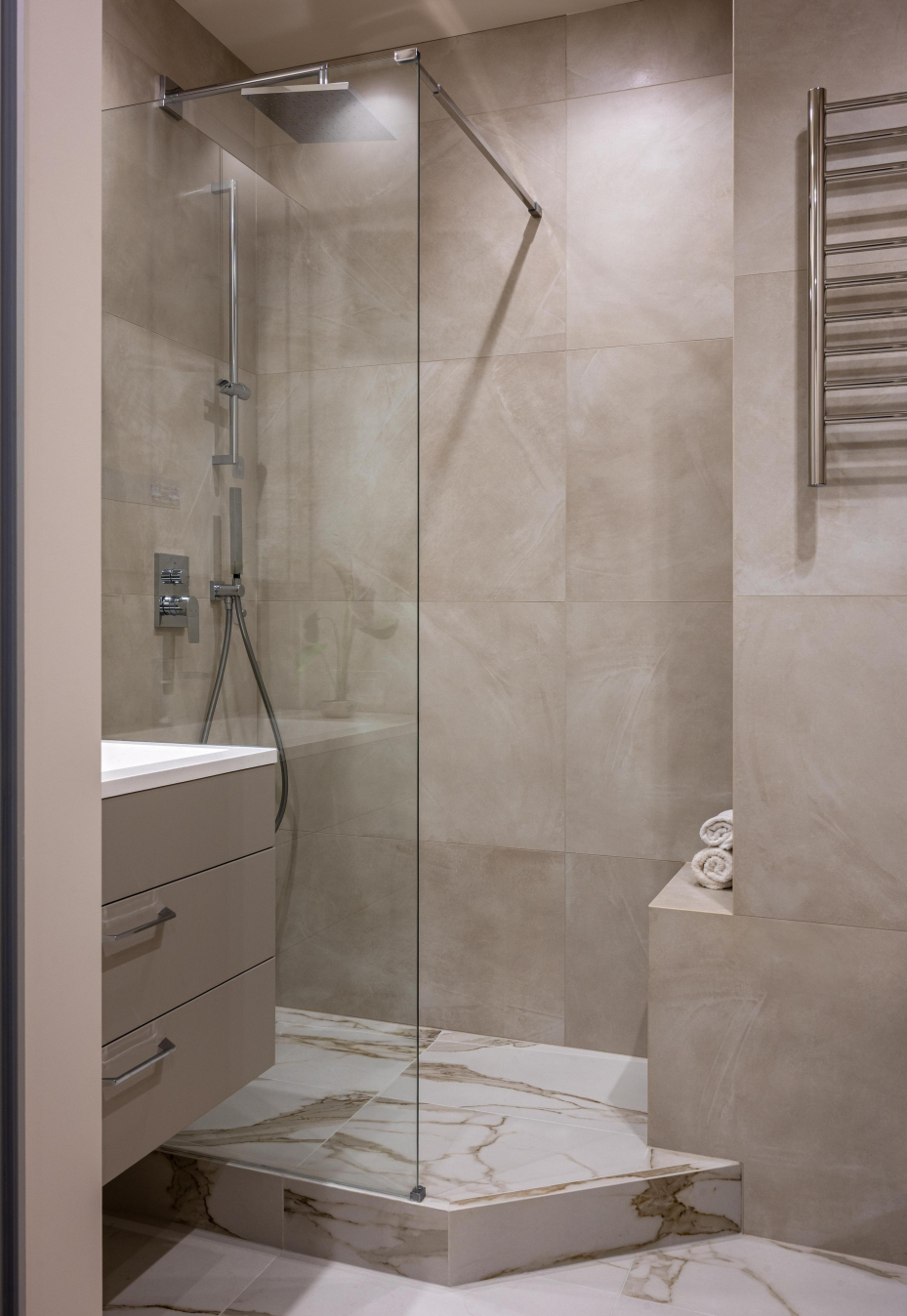 salle de bain beige deux-pièces 35m2 décoration contemporaine salle de bain beige deux-pièces 35m2 décoration contemporaine