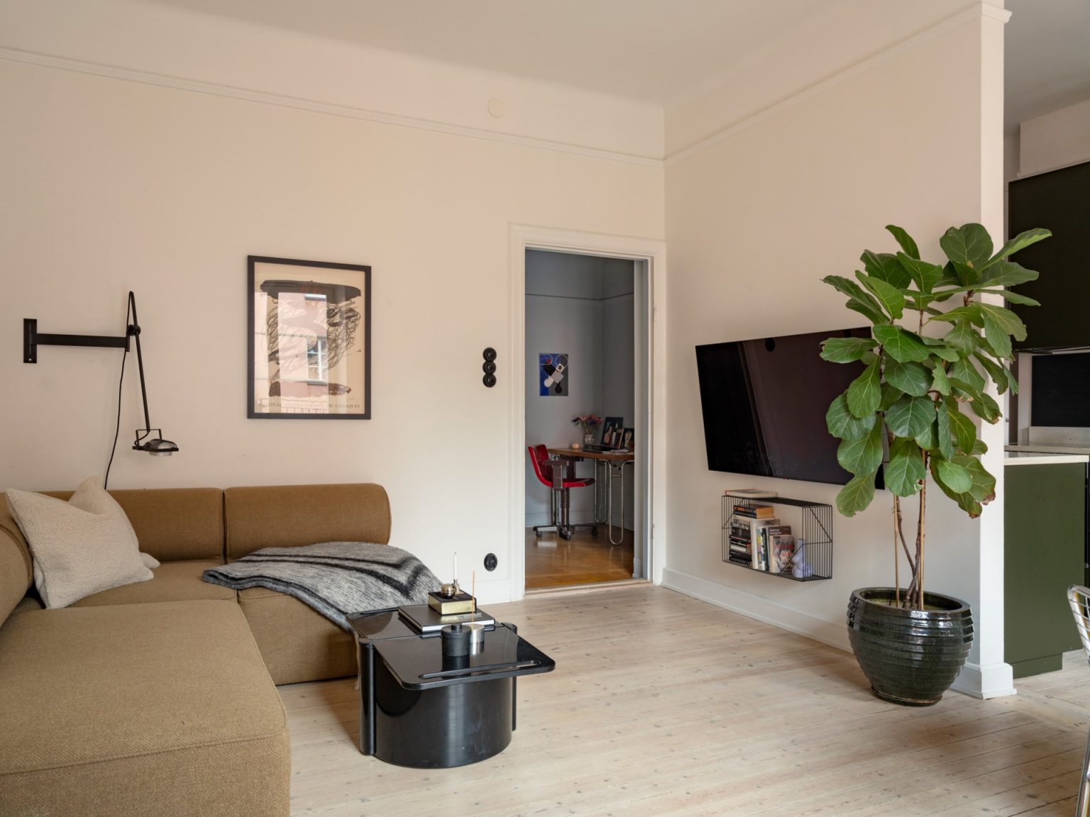 salon deux-pièces de 63m2 décoration scandinave