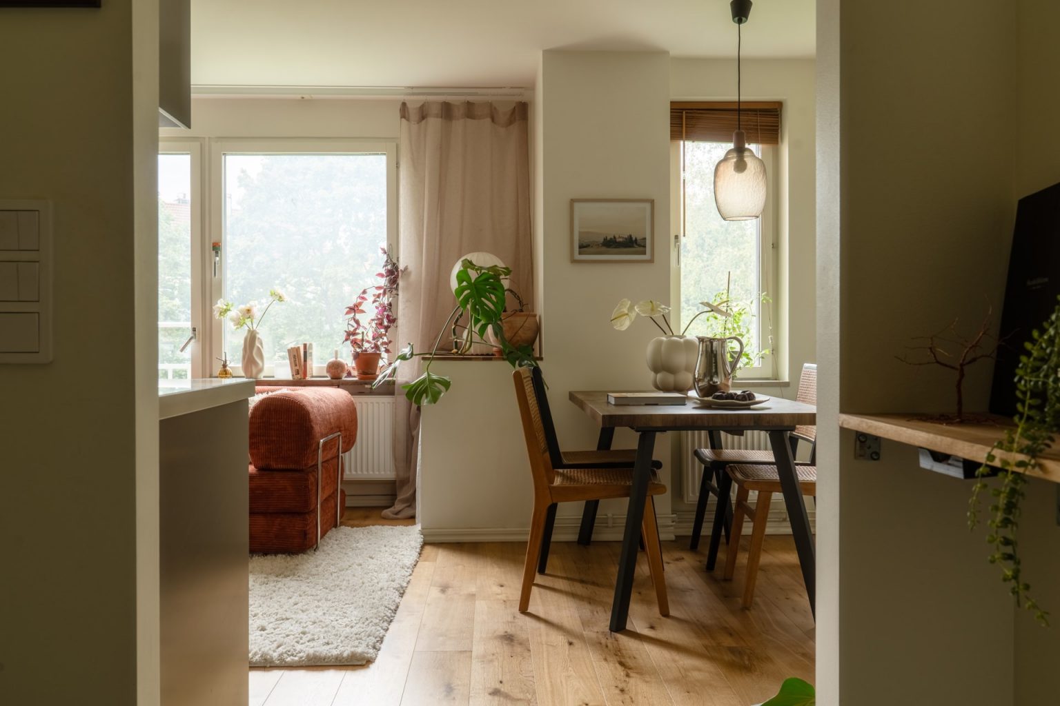 entrée décoration scandinave colorée deux-pièces 46m2