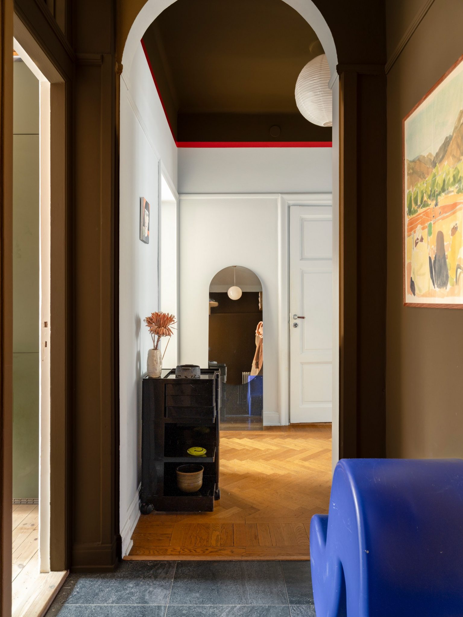 entrée avec ouverture cintrée