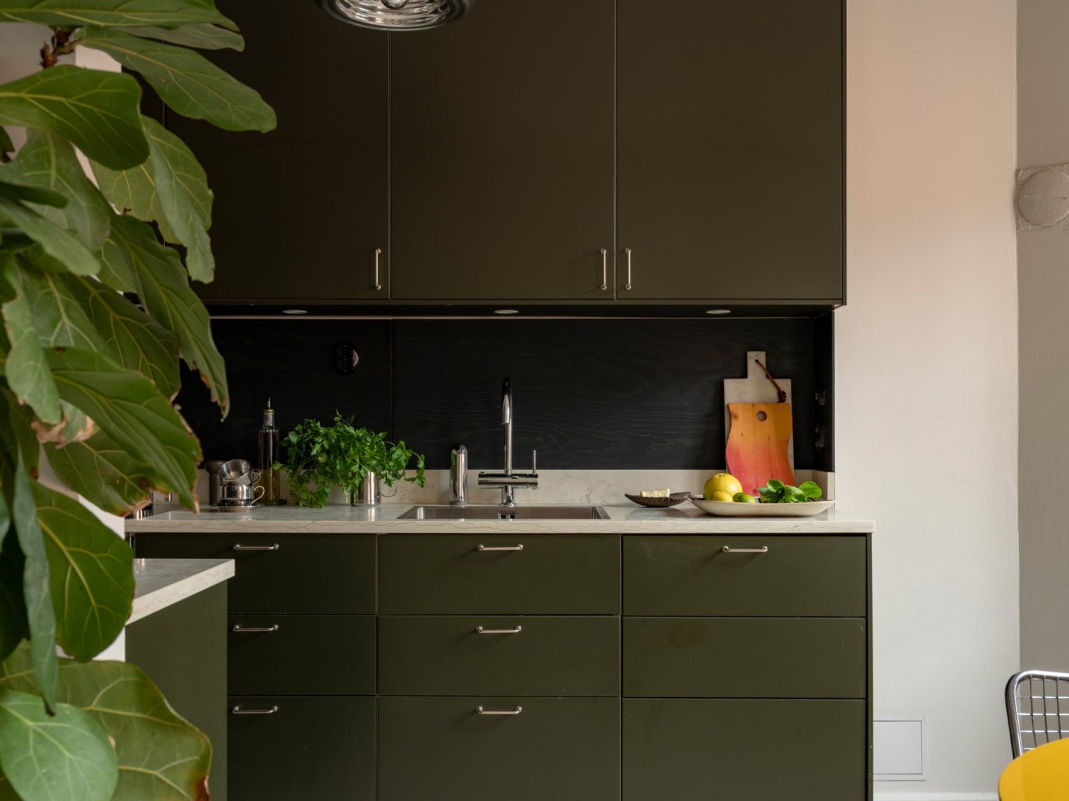 cuisine verte IKEA deux-pièces de 63m2 décoration scandinave