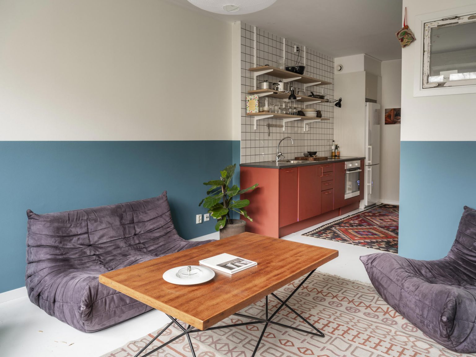 salon et cuisine deux-pièces vintage de 44m2 style scandinave mid-century