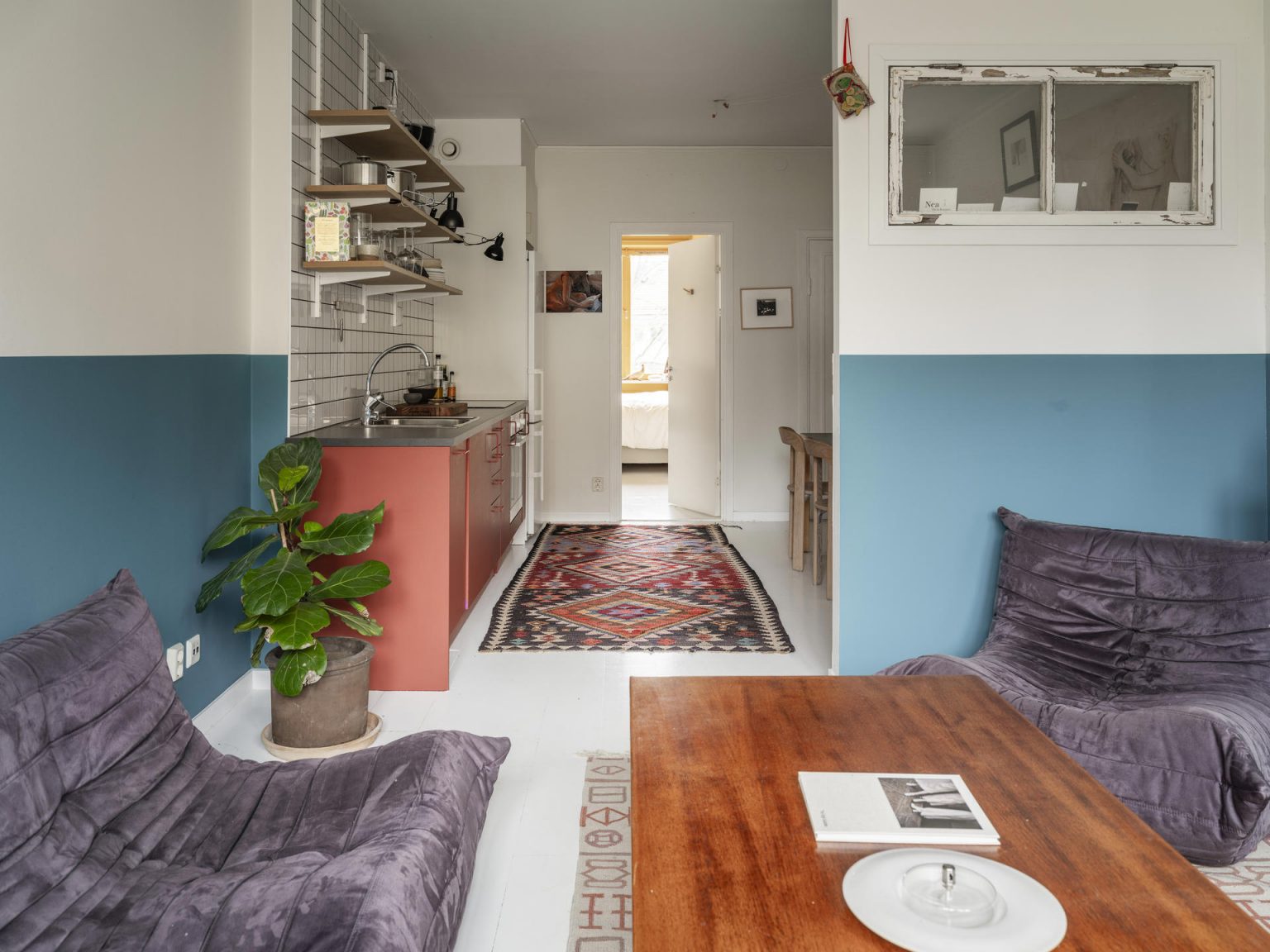 salon et cuisine deux-pièces vintage de 44m2 style scandinave mid-century