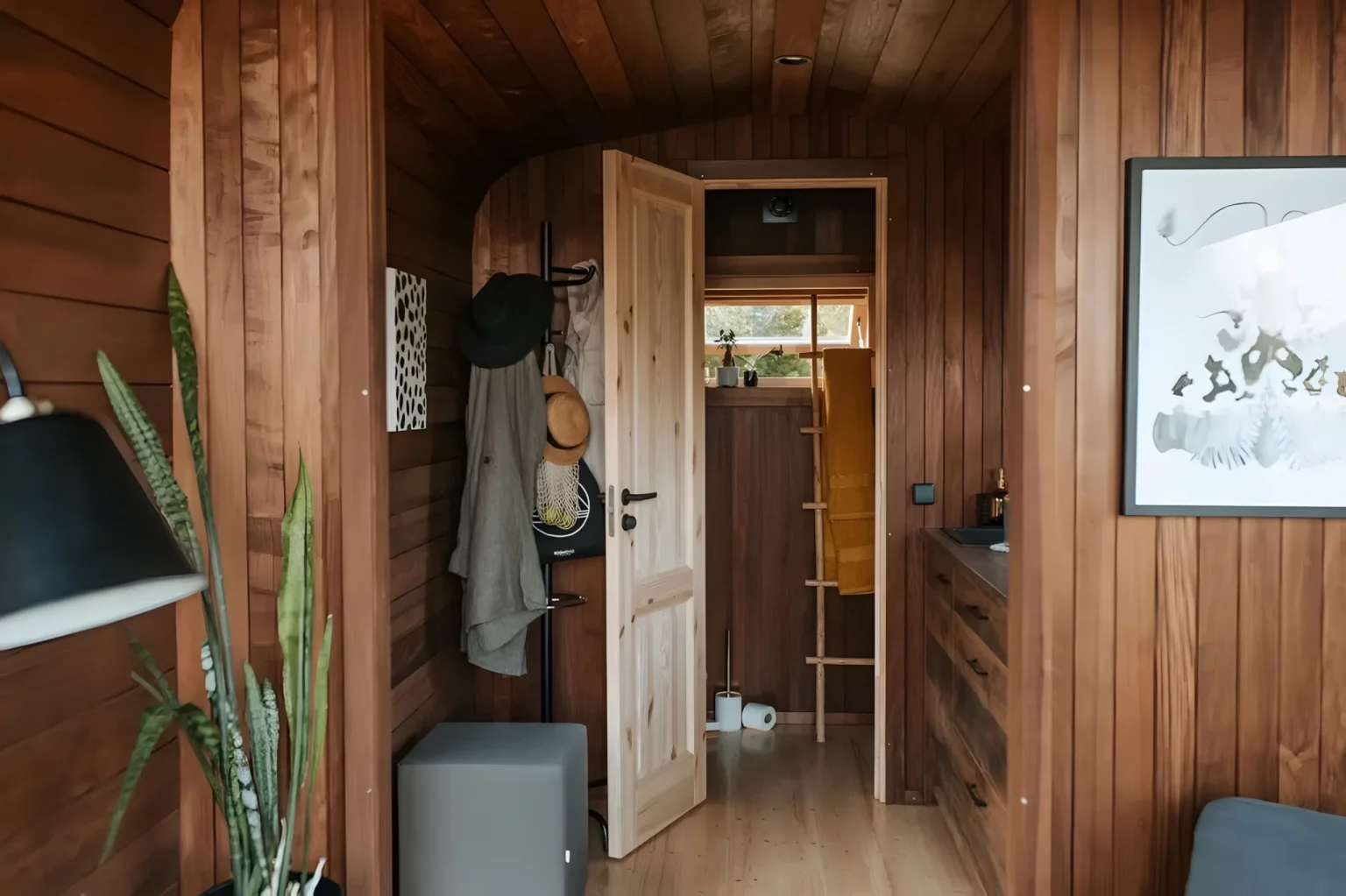 salon tiny house 14m2 Nature Pod par Vagabond Haven