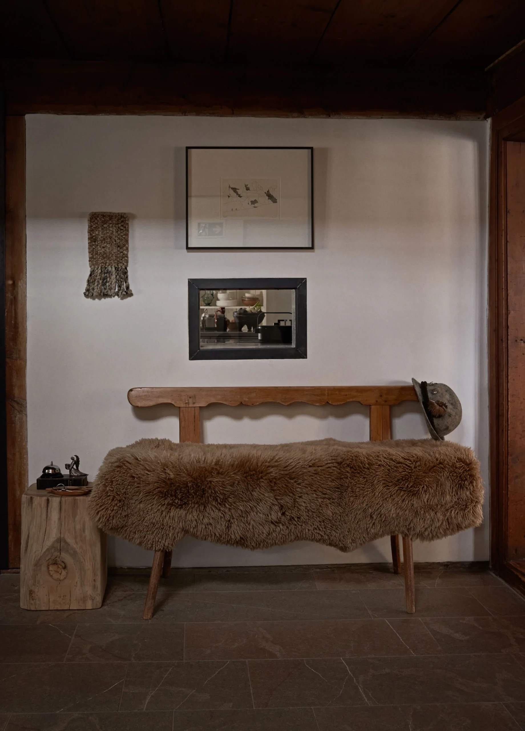 entrée avec banc rustique chalet Autriche Vipp Montafon Haus