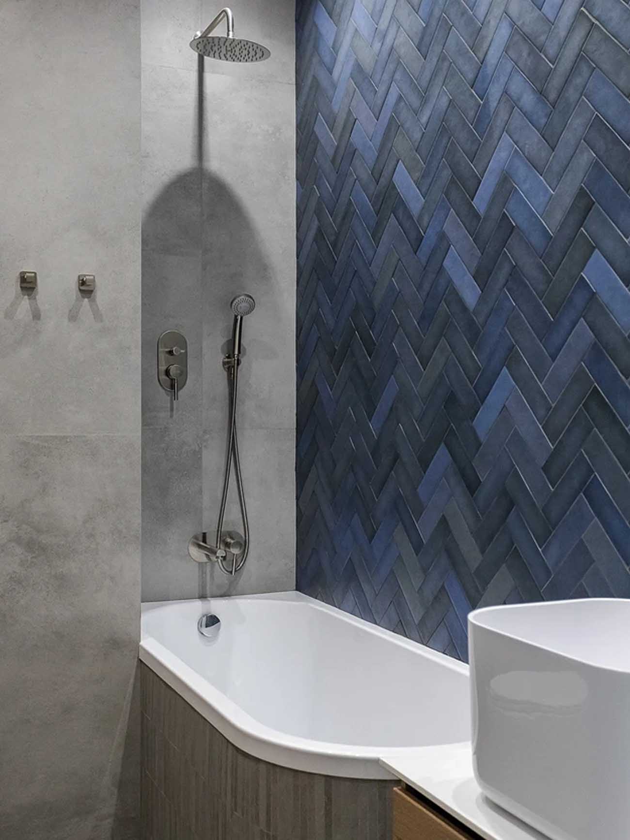 salle de bain design grand studio 47m2 avec dressing décoration contemporaine