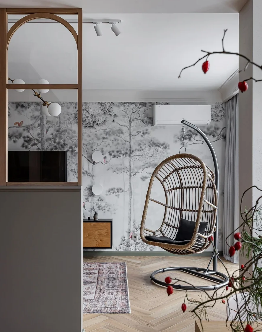 salon et cuisine séparée par verrière en bois avec arches appartement décoration vintage