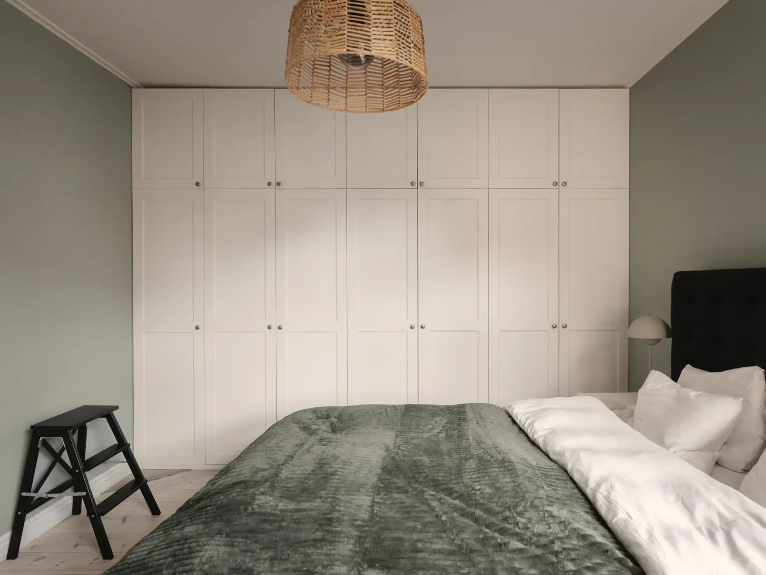 chambre murs verts décoration contemporaine scandinave