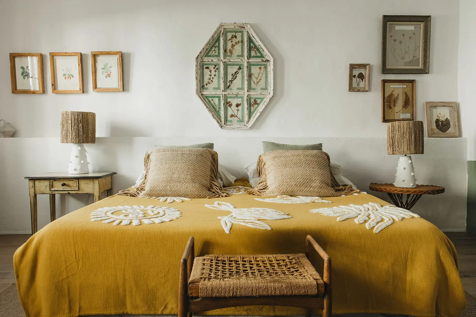 chambre décoration vintage et méditerranéenne maison Minorque