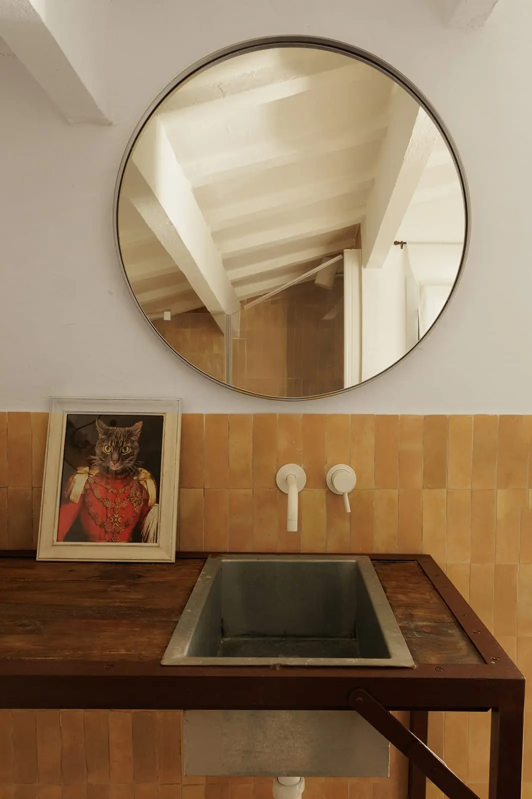 salle de bain décoration vintage et méditerranéenne maison Minorque