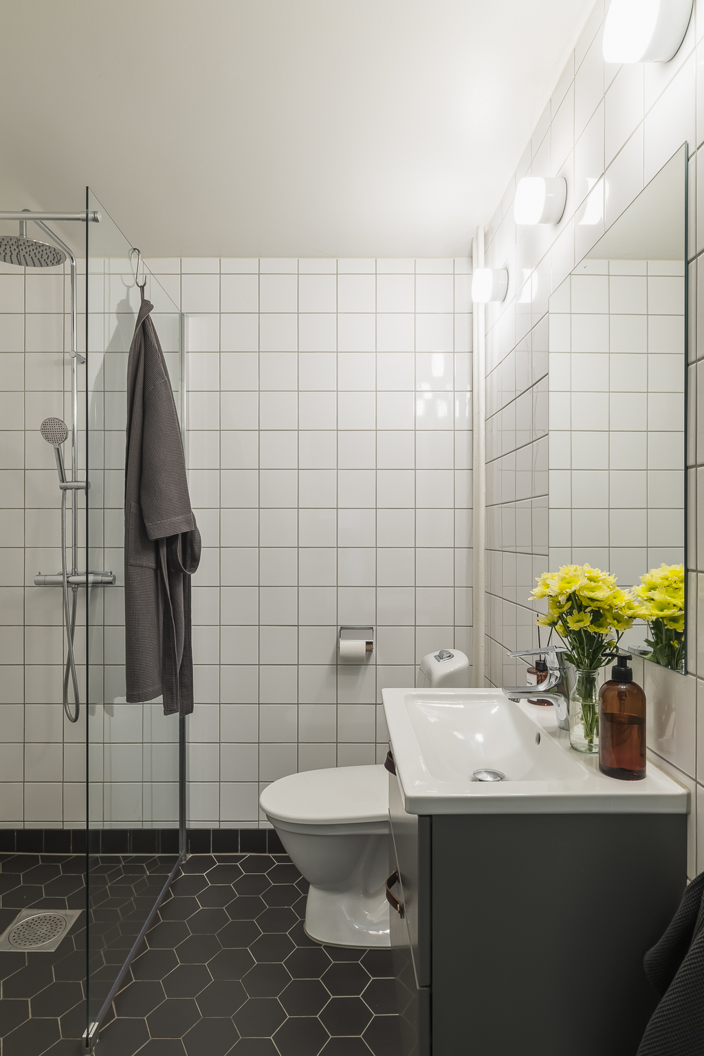 salle de bain blanche et grise salle de bain blanche et grise