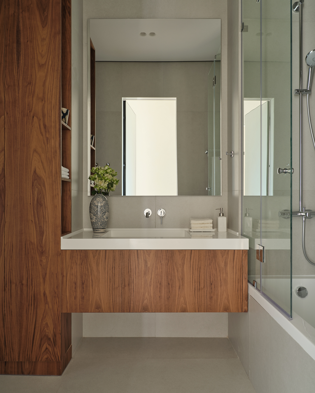 salle de bain design bois et gris pâle salle de bain design bois et gris pâle