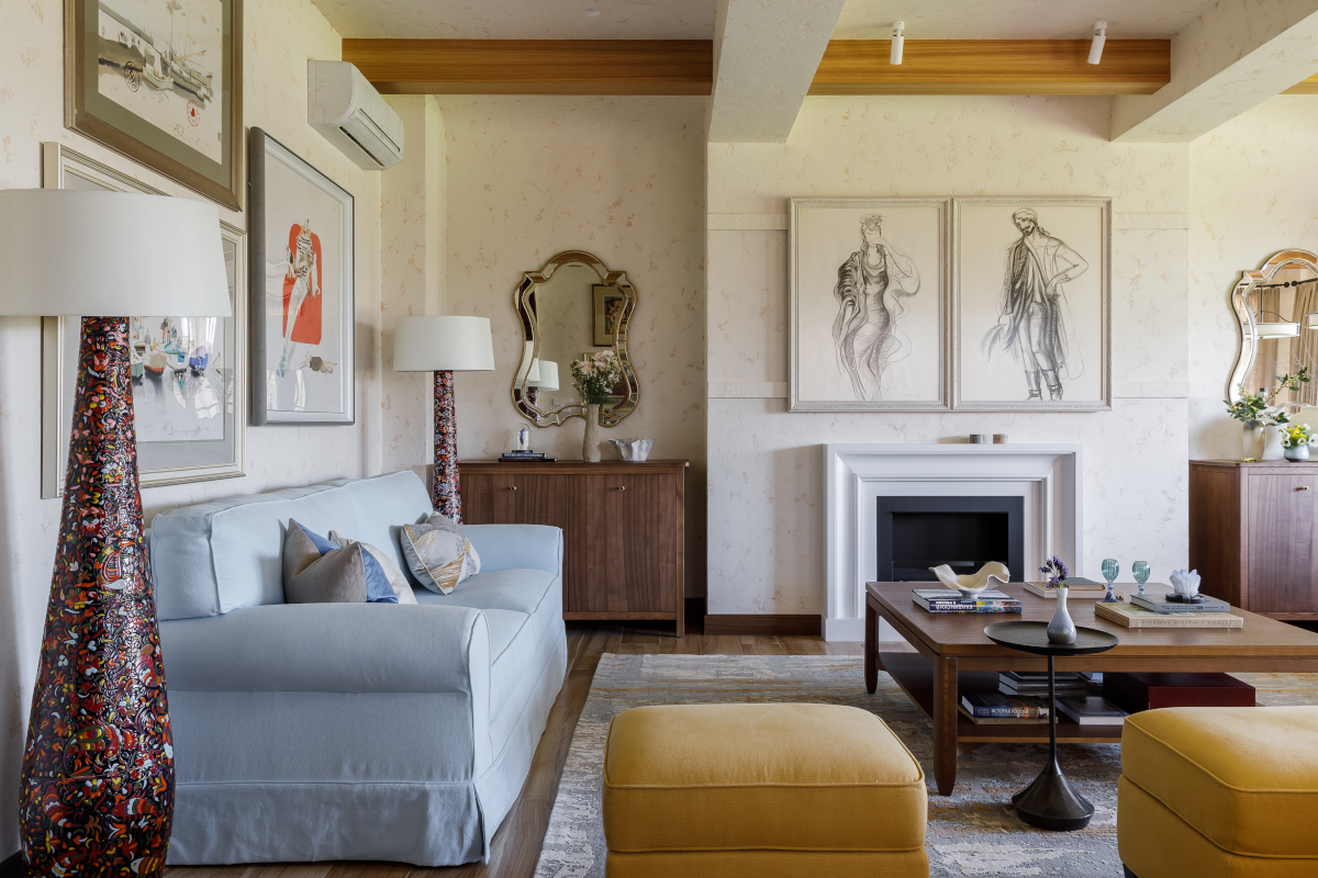 Une maison au bord de la mer Noire à la décoration vintage