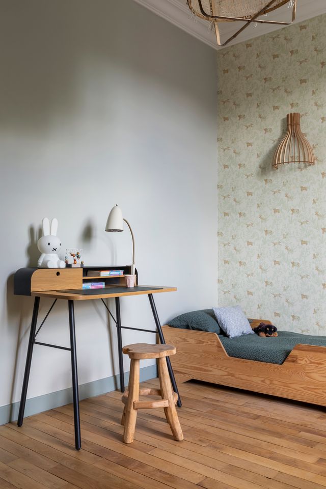 chambre enfant maison en meulière avec véranda près de Paris décoration contemporaine classique photo : ©Paulie Legoff chambre enfant maison en meulière avec véranda près de Paris décoration contemporaine classique photo : ©Paulie Legoff