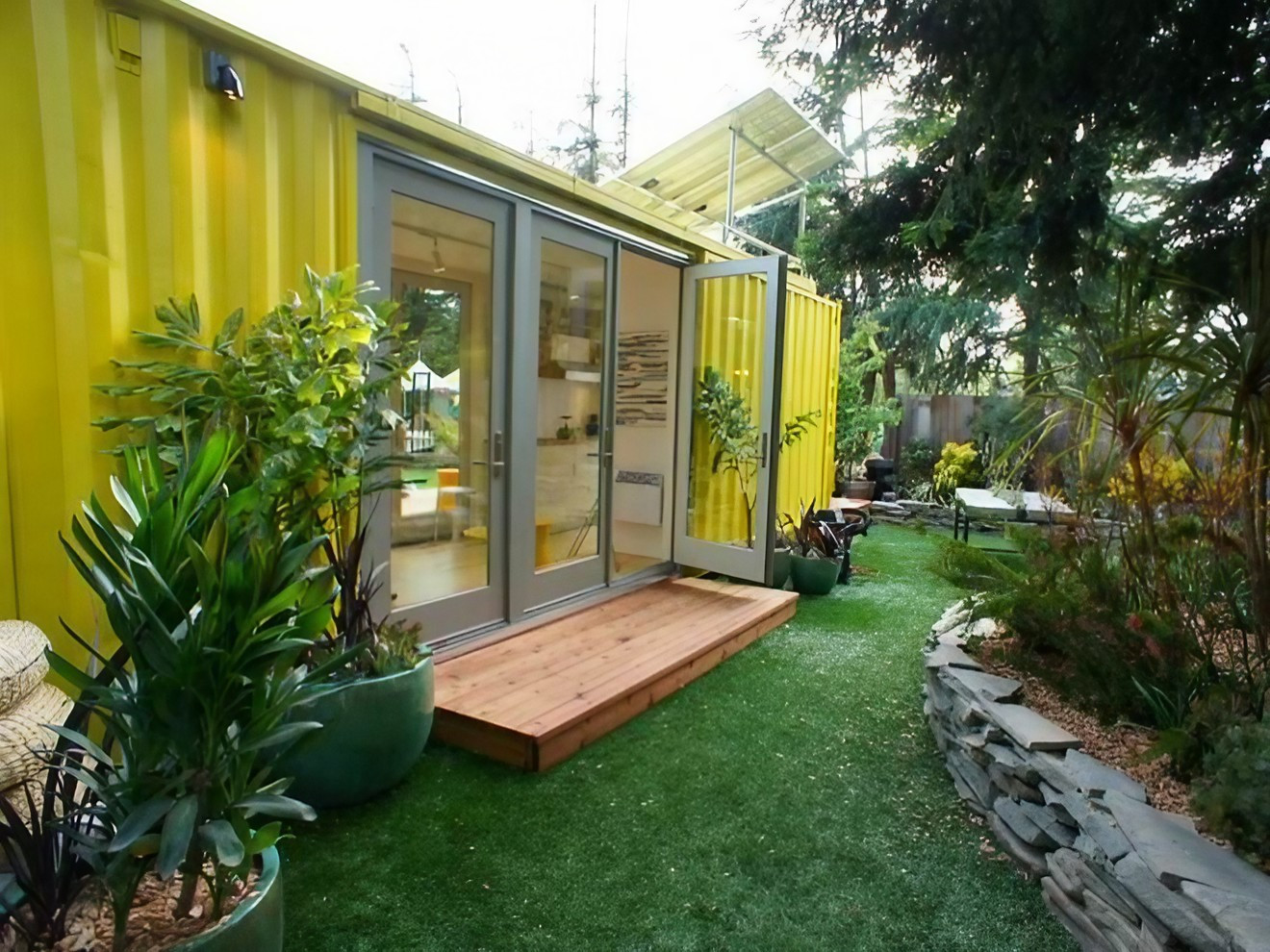 mini maison container Amazon jaune 13m2 mini maison container Amazon jaune 13m2