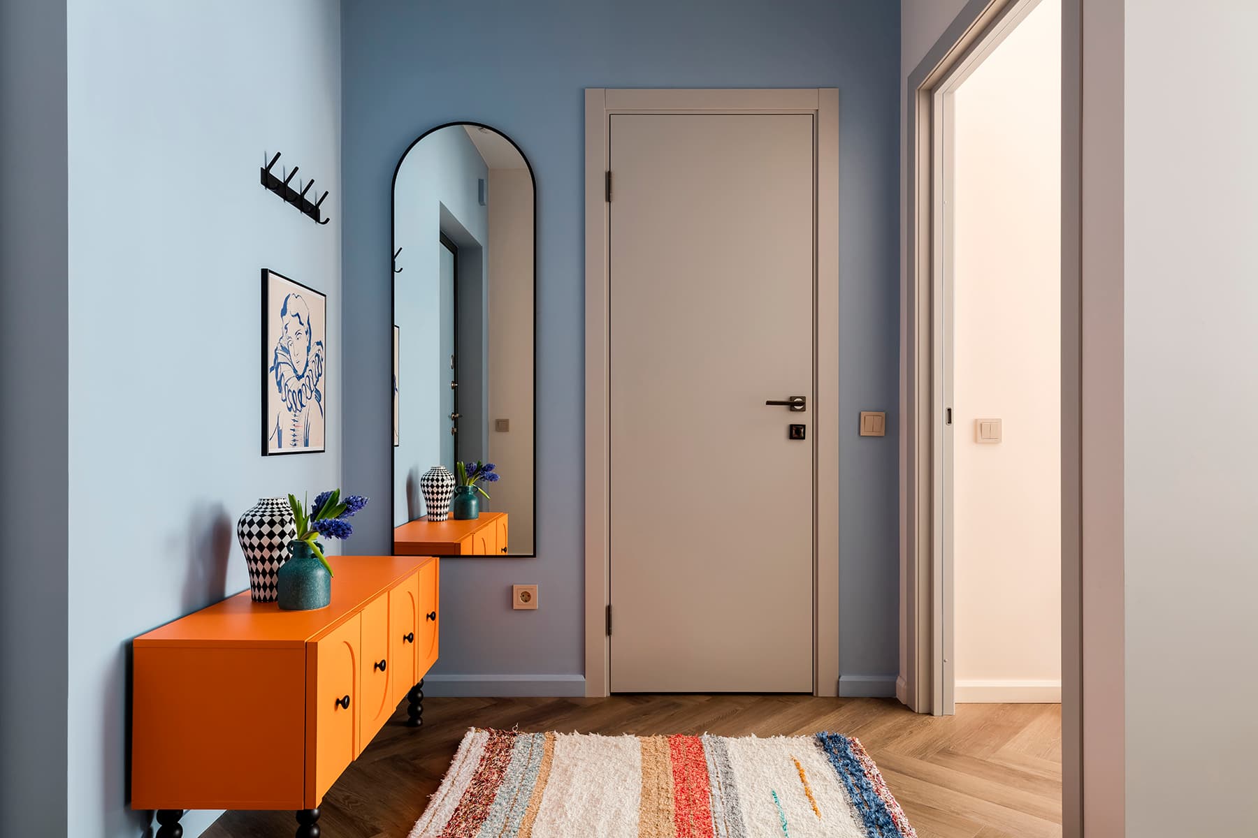 Un petit appartement contemporain de 35m2 à l'aménagement chaleureux pour la location