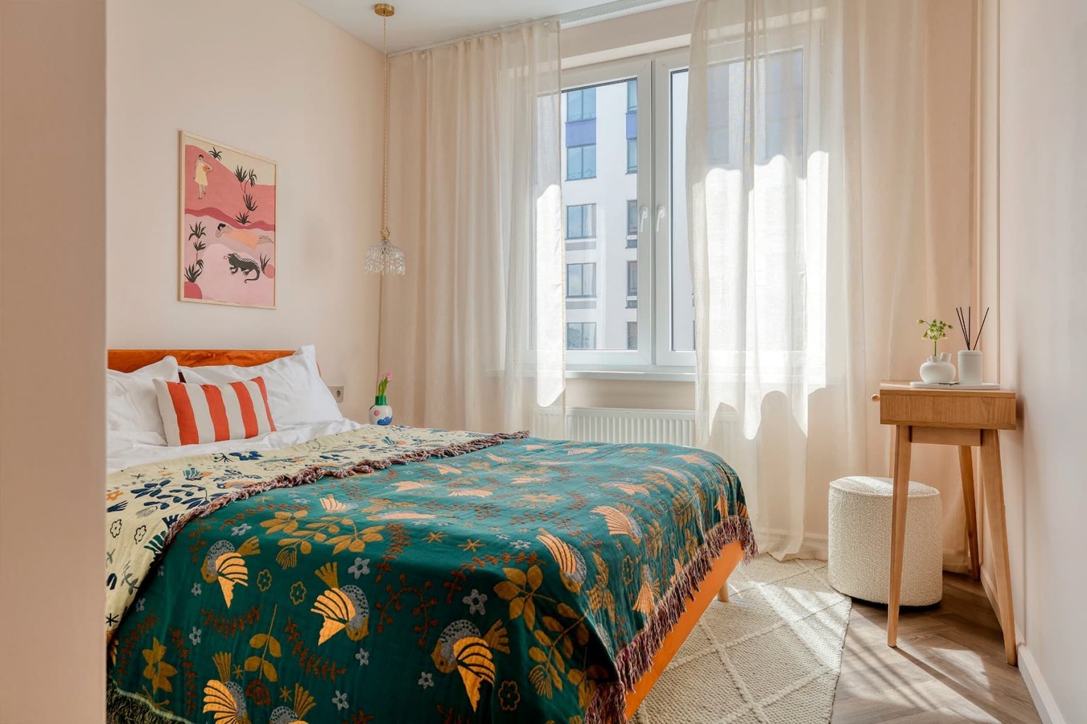 chambre décoration colorée vintage et bohème deux-pièces 35m2 chambre décoration colorée vintage et bohème deux-pièces 35m2