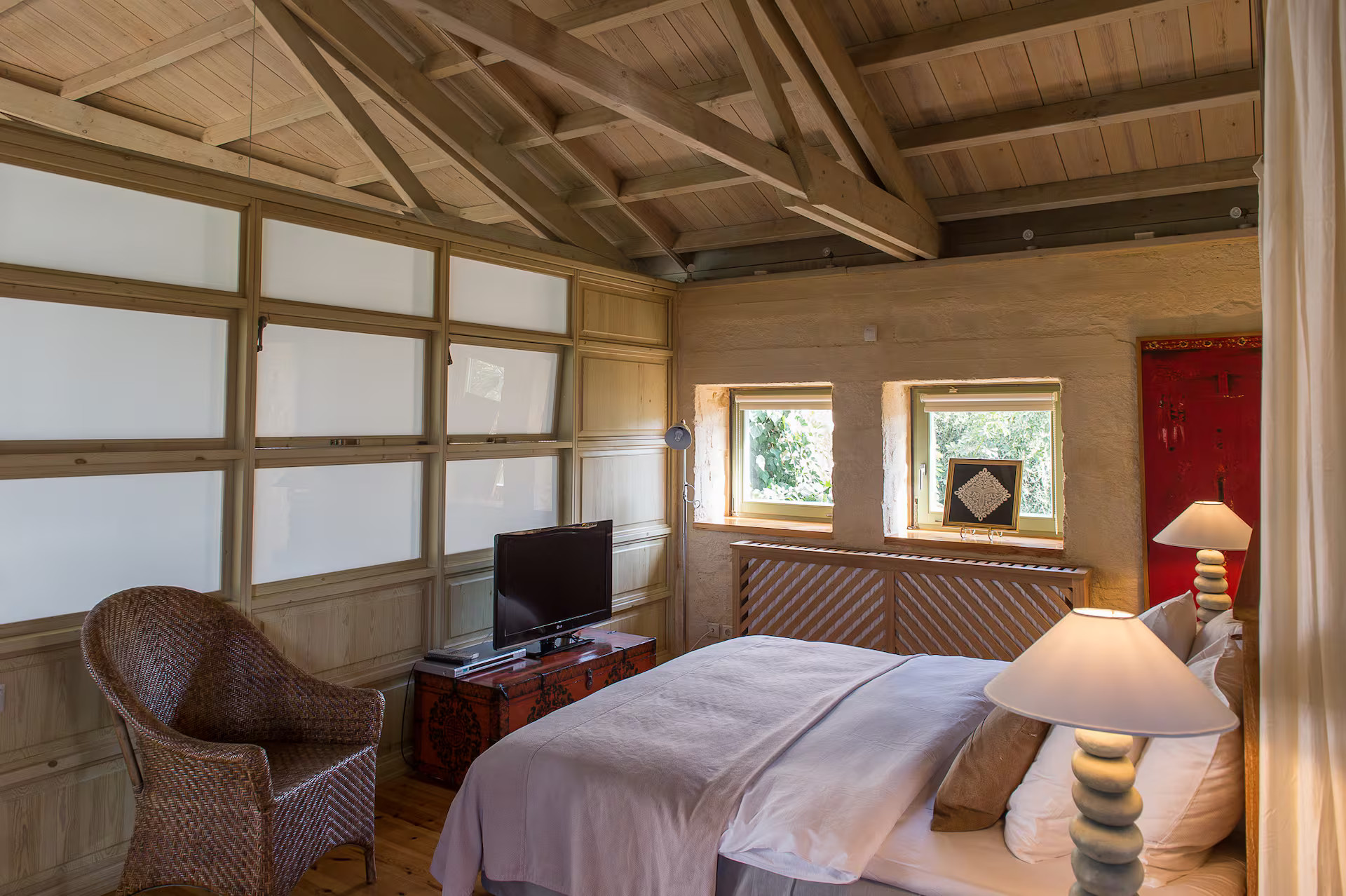 chambre grande maison en pierres en Crete Villa Dimi