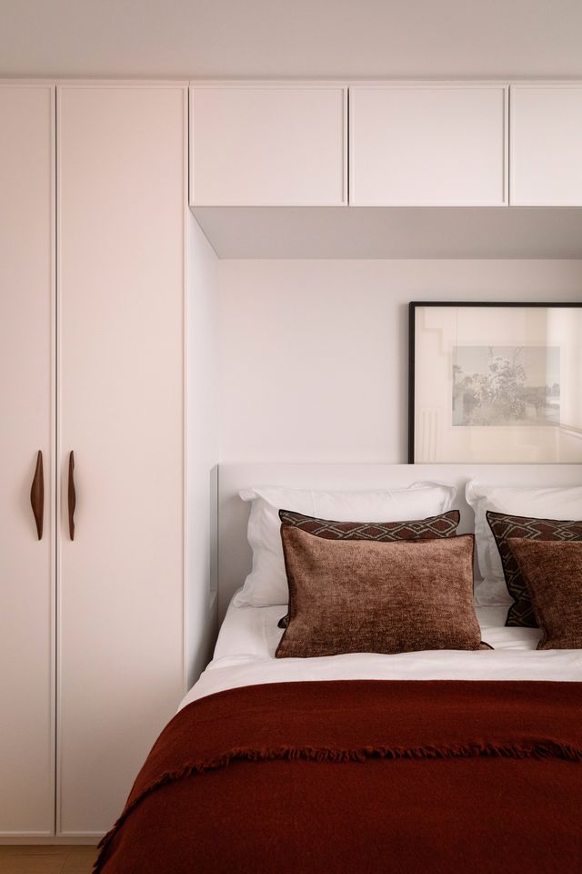 chambre appartement Paris décoration contemporaine par Elodie Sierocki photo : © bcdf studio chambre appartement Paris décoration contemporaine par Elodie Sierocki photo : © bcdf studio