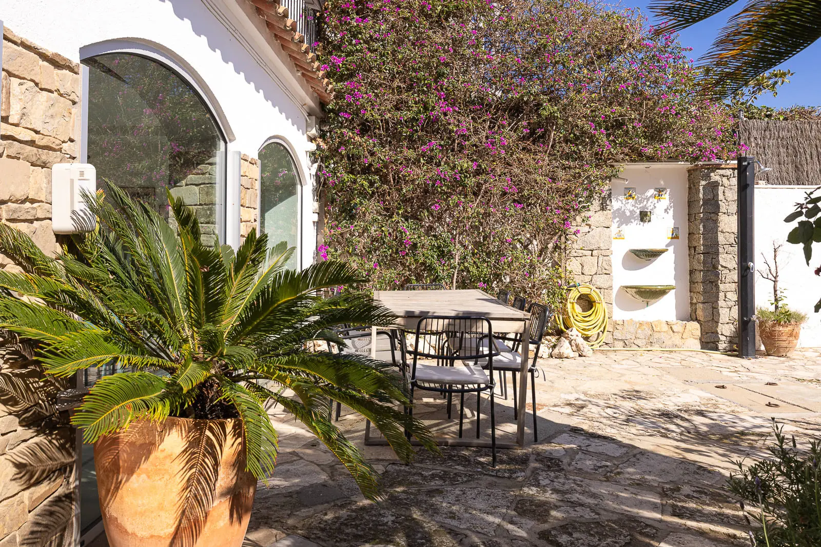 jardin maison de plage avec piscine près de Barcelone 