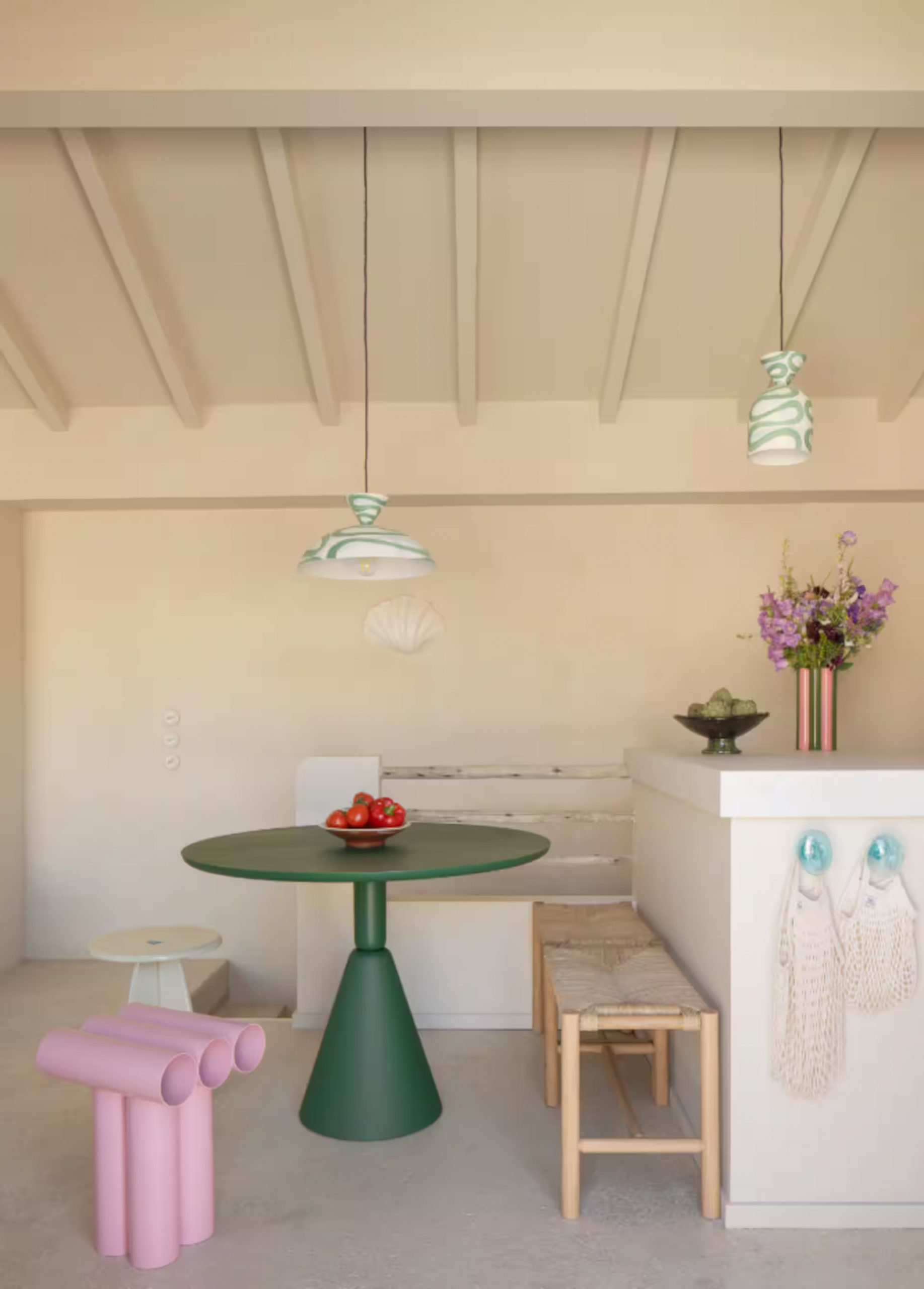 cuisine et salle à manger décoration design petite maison aux Goudes à Marseille cuisine et salle à manger décoration design petite maison aux Goudes à Marseille