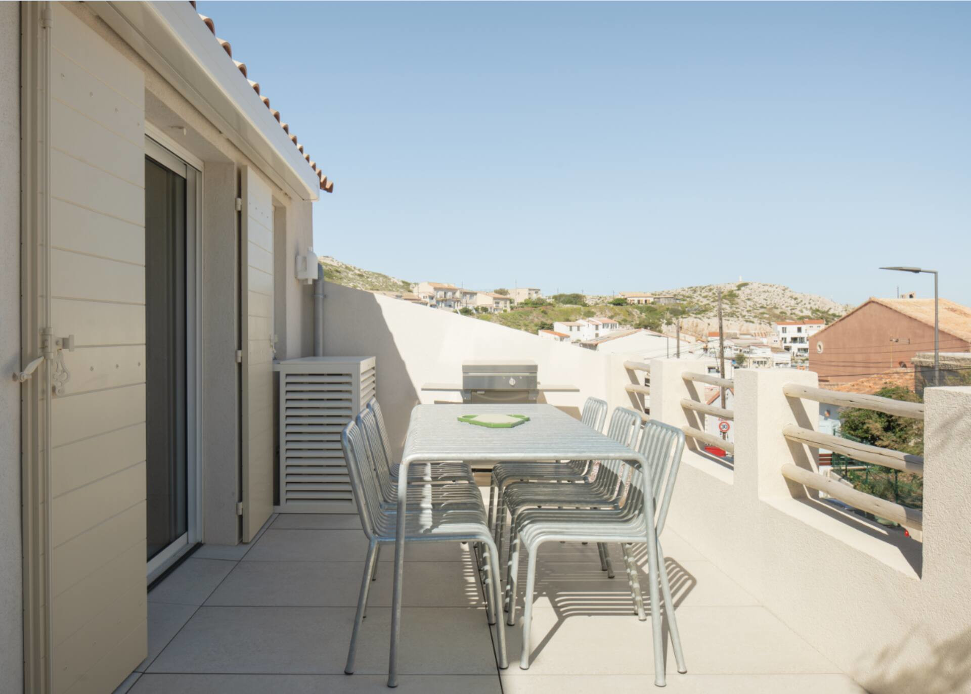 terrasse cabanon petite maison aux Goudes à Marseille terrasse cabanon petite maison aux Goudes à Marseille