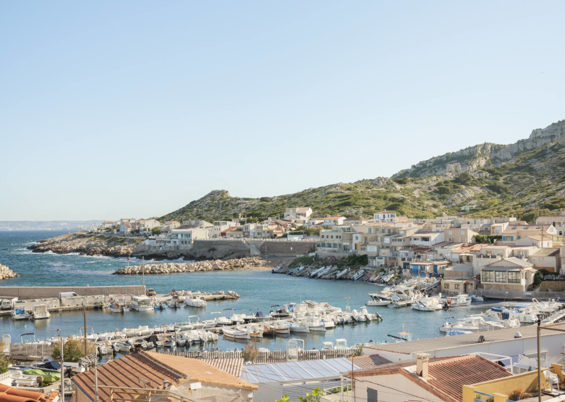 vue mer depuis la terrasse cabanon petite maison aux Goudes à Marseille vue mer depuis la terrasse cabanon petite maison aux Goudes à Marseille
