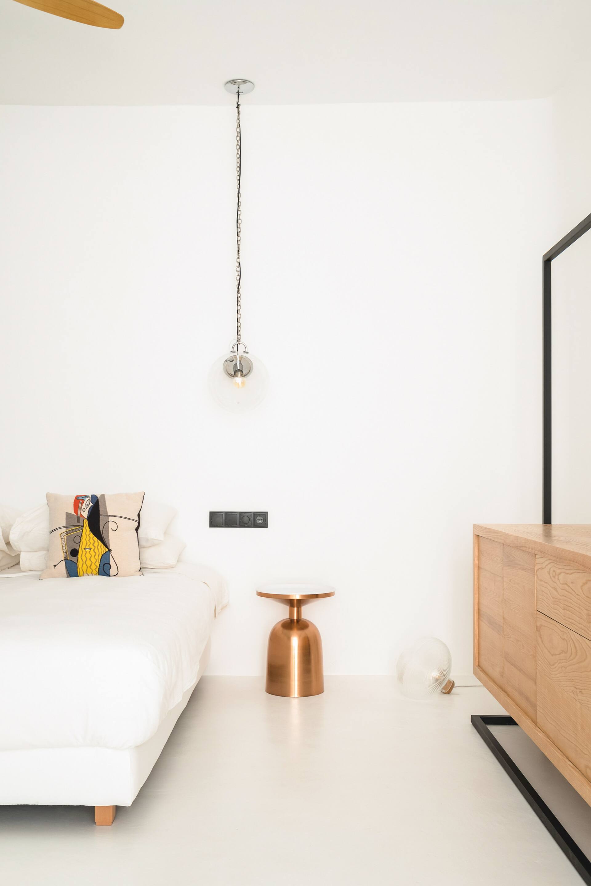 bedroom Mykonos house with swimming pool contemporary decor bedroom Mykonos house with swimming pool contemporary decor
