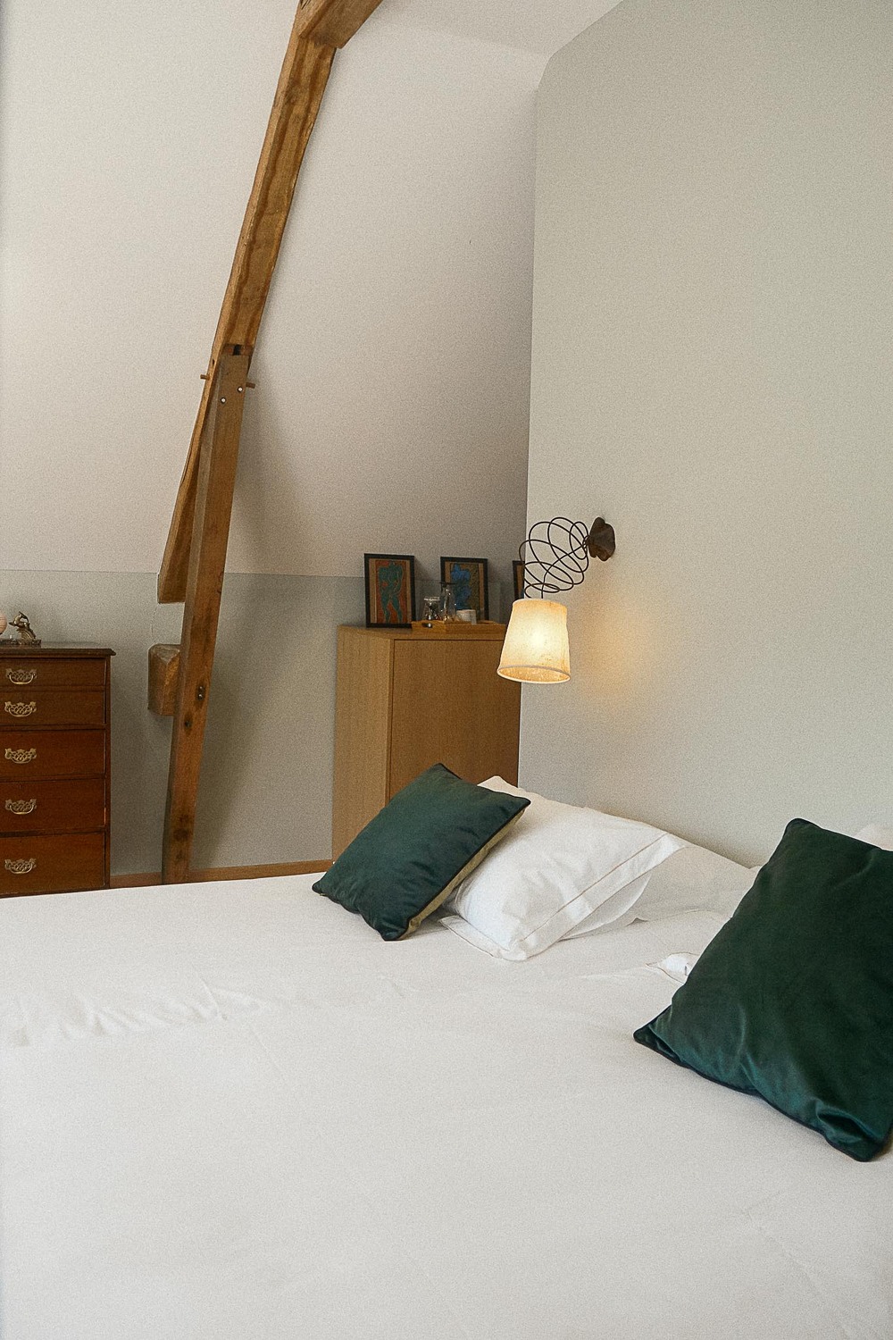 bedroom with beam rustic chic decor Hameau de Sol Sologne French countryside bedroom with beam rustic chic decor Hameau de Sol Sologne French countryside