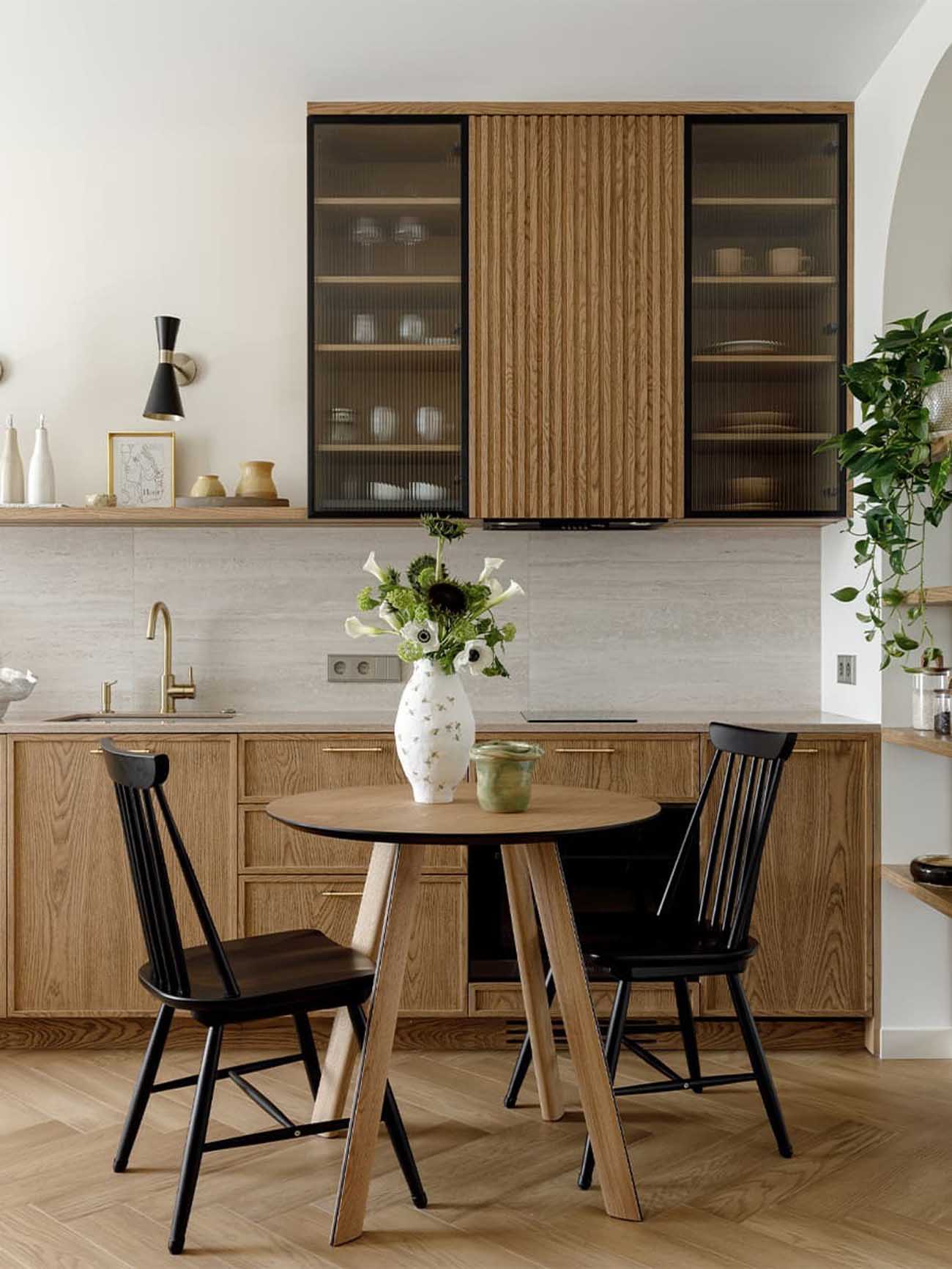 wooden kitchen contemporary decoration two-room apartment of 37m2