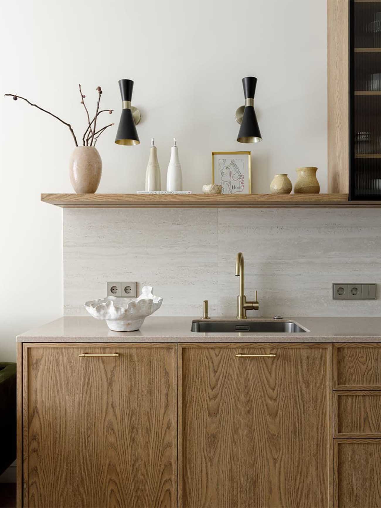 wooden kitchen contemporary decoration two-room apartment of 37m2