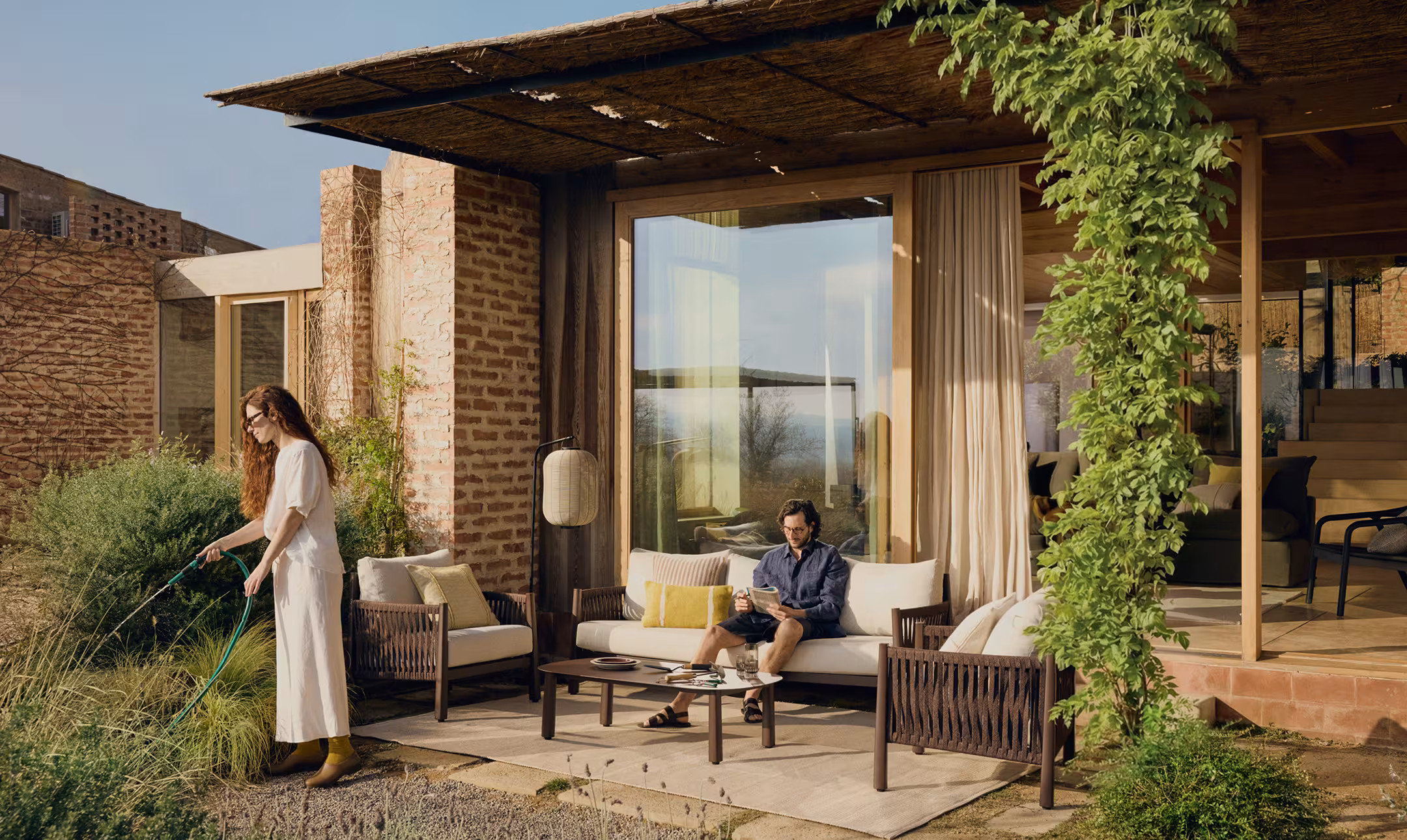 Kave Home 2026 : la collection printemps/été qui efface la frontière entre intérieur et extérieur