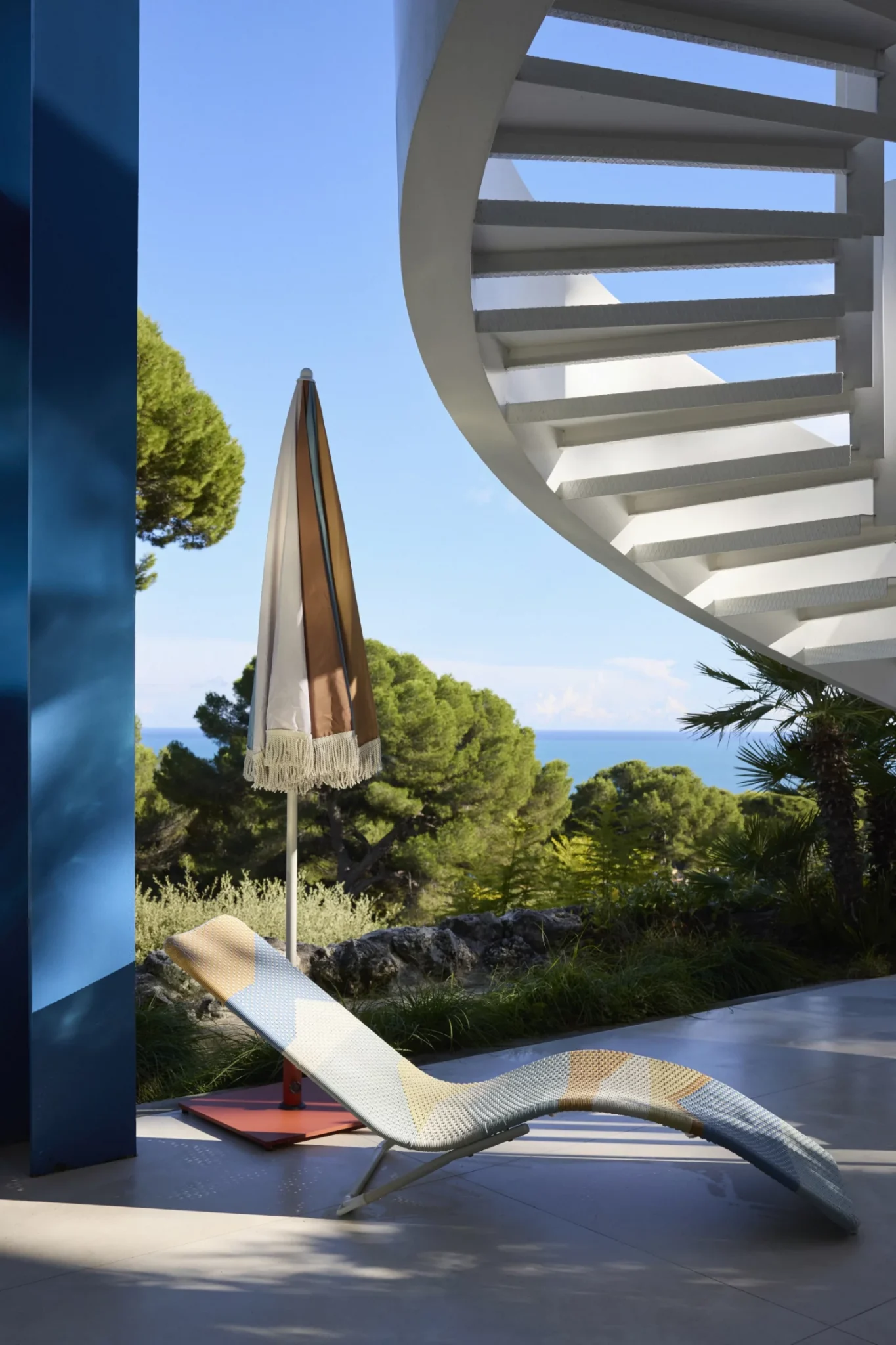 terrasse maison contemporaine catalogue Outdoor Maisons du Monde 2026