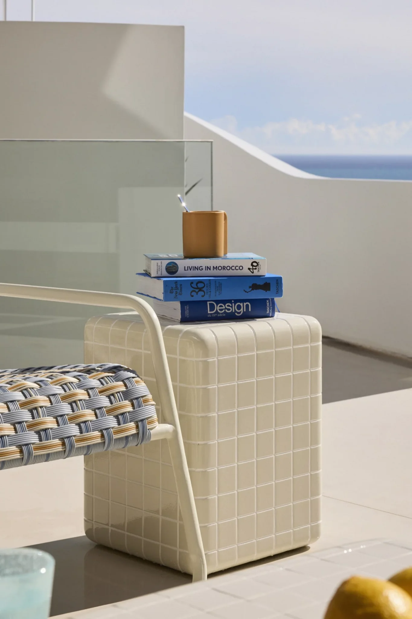 terrasse vue mer maison contemporaine catalogue Outdoor Maisons du Monde 2026