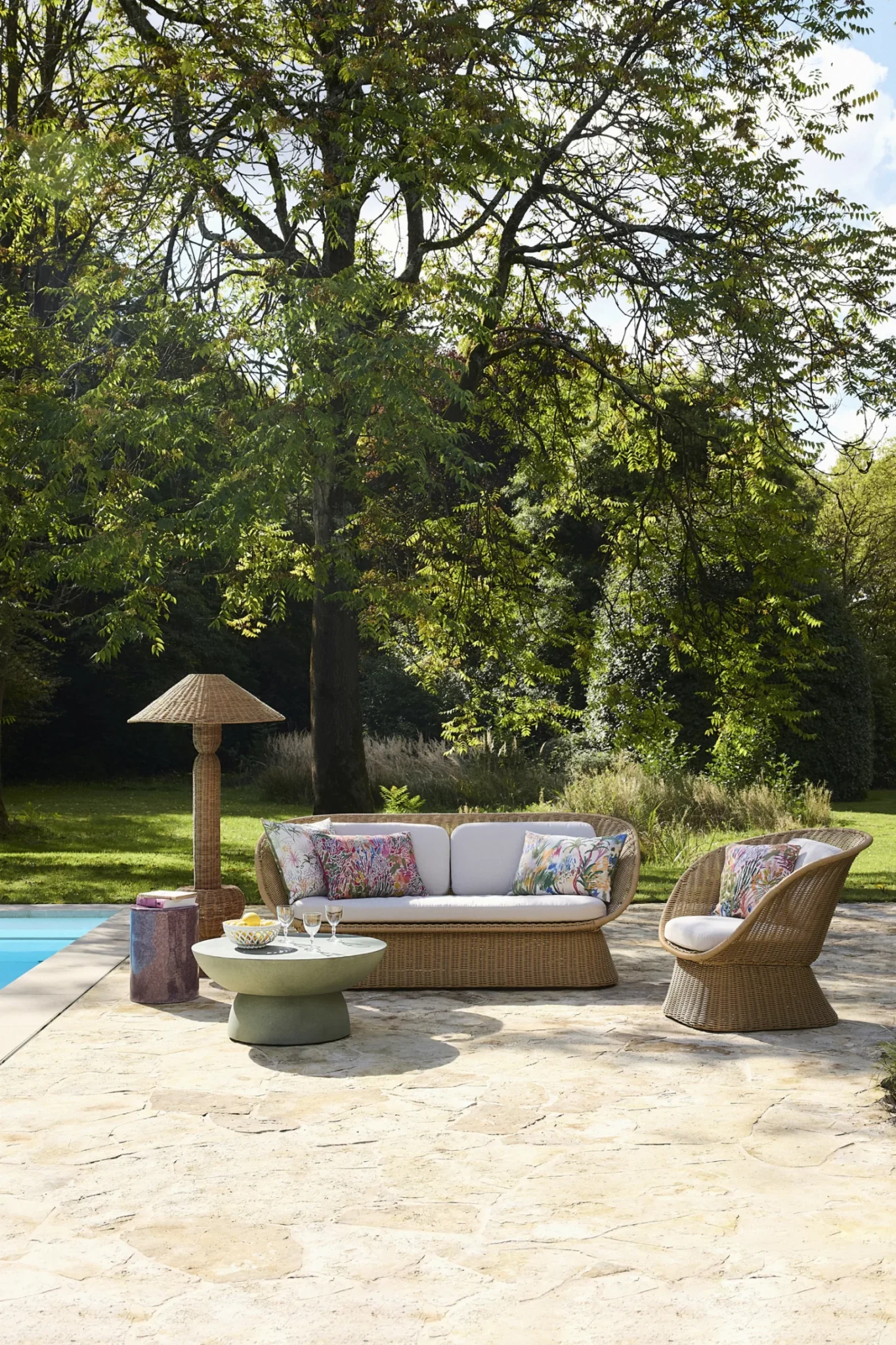 jardin avec piscine catalogue Outdoor Maisons du Monde 2026