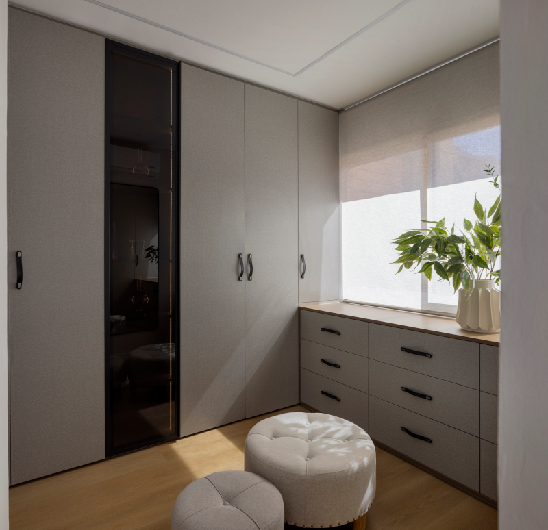 dressing sur mesure décoration contemporaine appartement rénové 70m2
