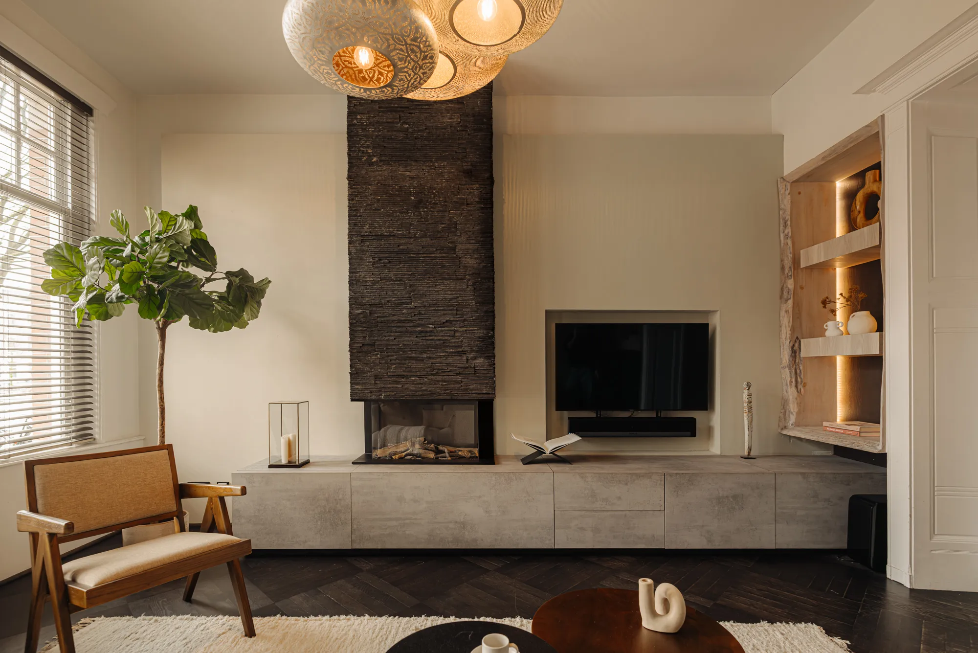 salon avec cheminée décoration contemporaine